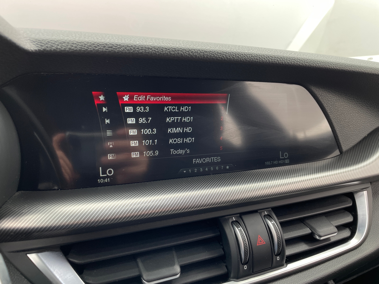 Thumbnail: 2018 Alfa Romeo Stelvio - 3