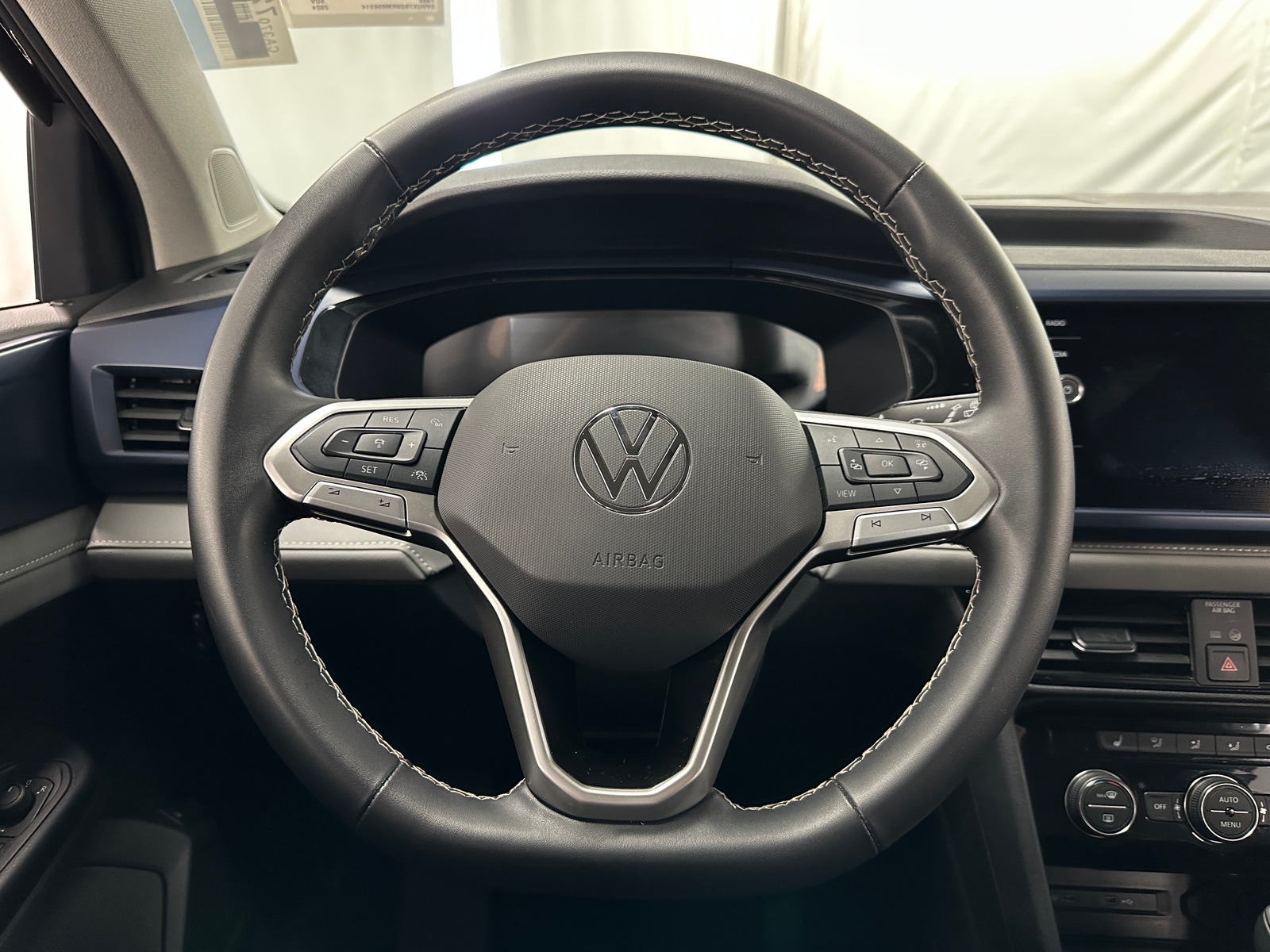 Thumbnail: 2024 Volkswagen Taos - 5
