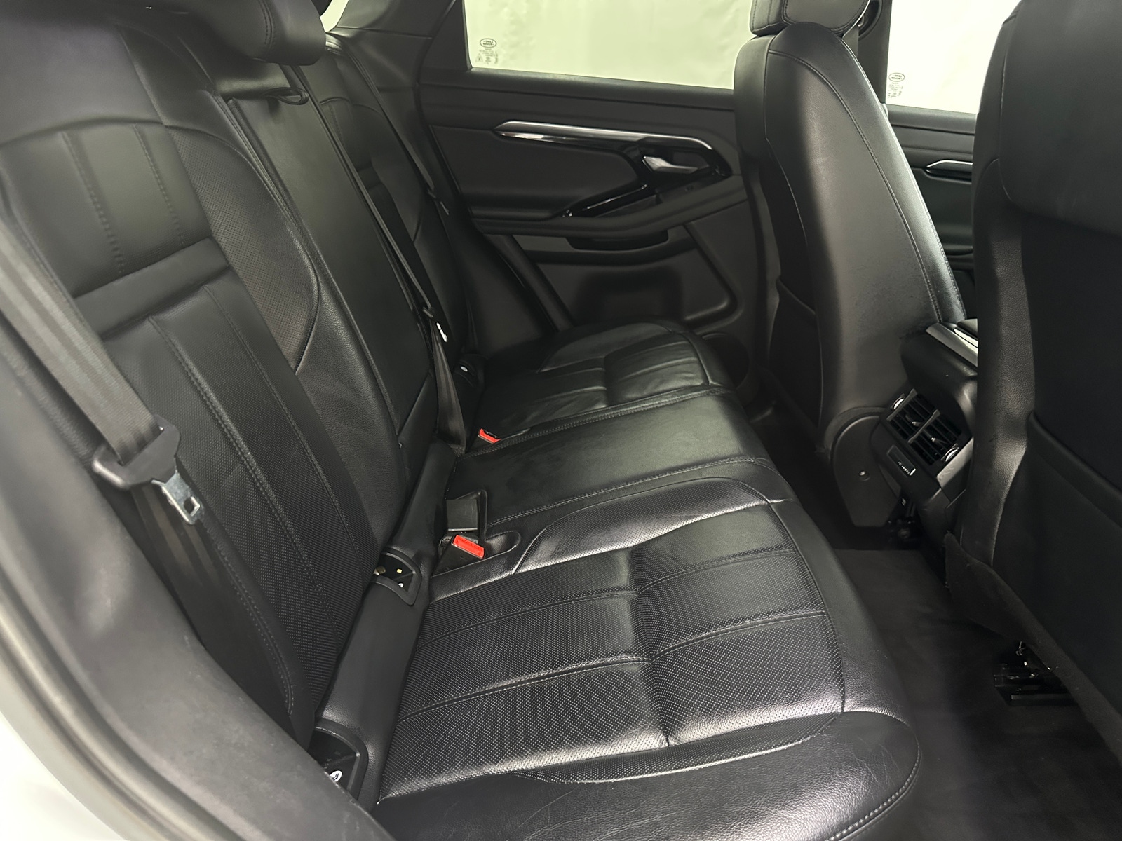 Thumbnail: 2020 Land Rover Range Rover Evoque - 5