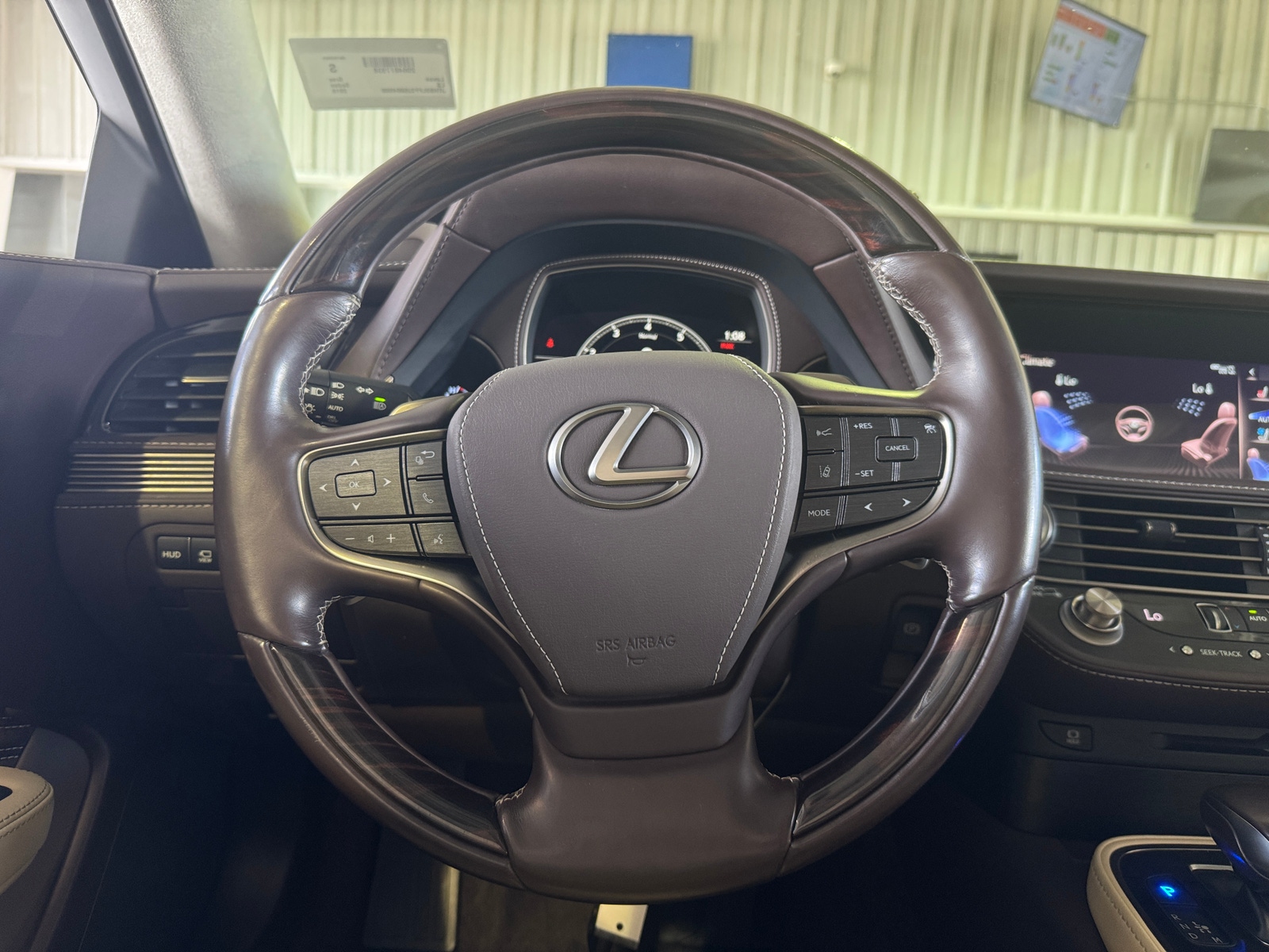 Thumbnail: 2018 Lexus LS - 4