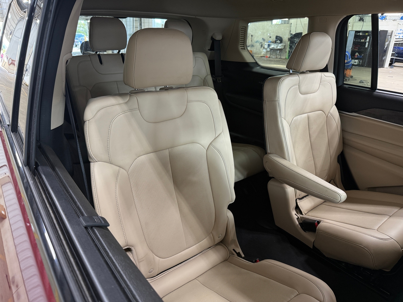 Thumbnail: 2022 Jeep Grand Cherokee L - 5