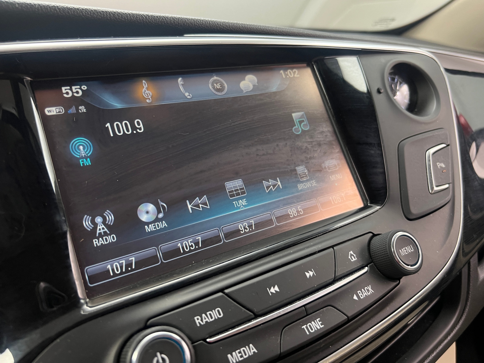 Thumbnail: 2017 Buick Envision - 3