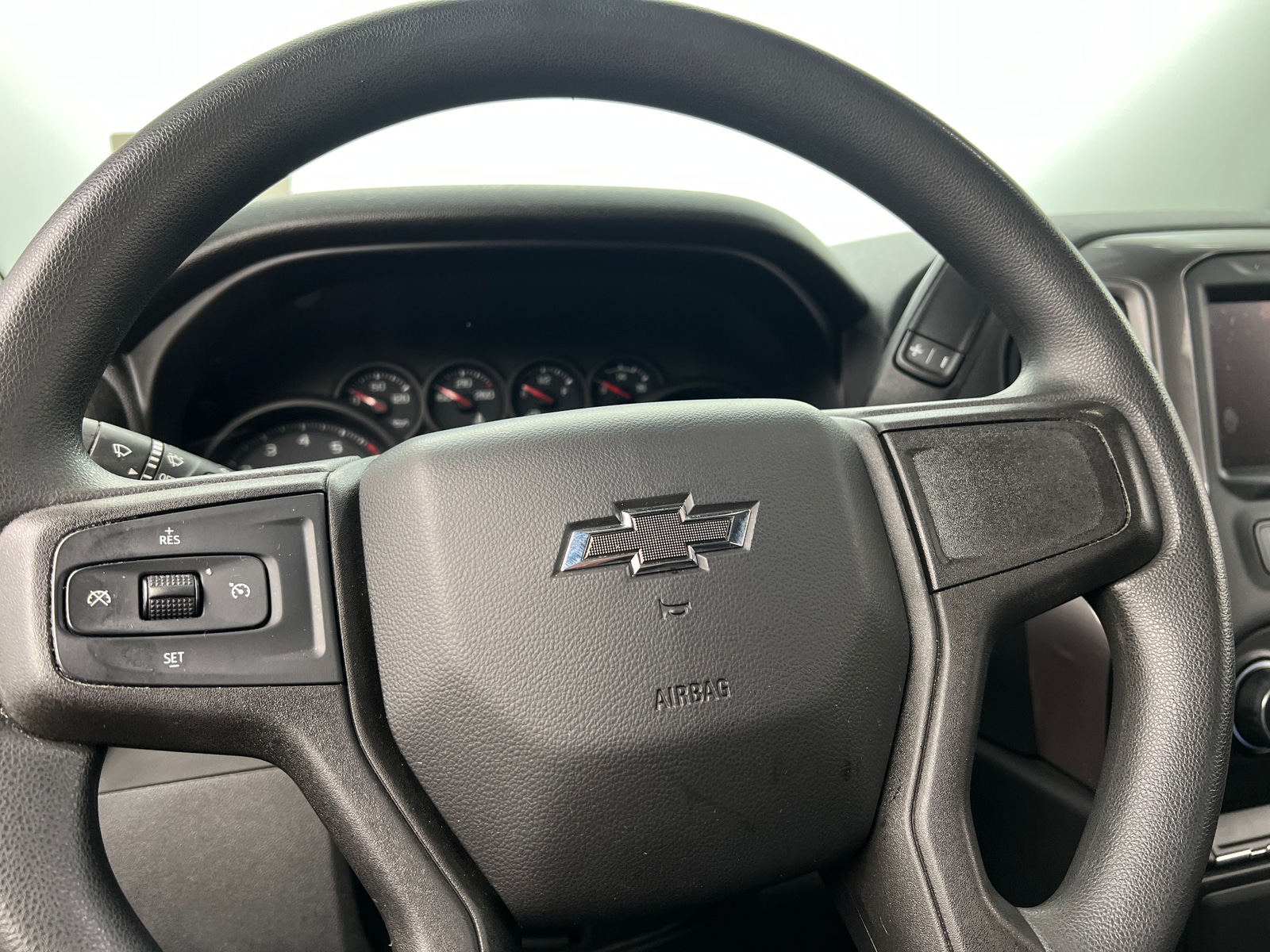 Thumbnail: 2020 Chevrolet Silverado 1500 - 5