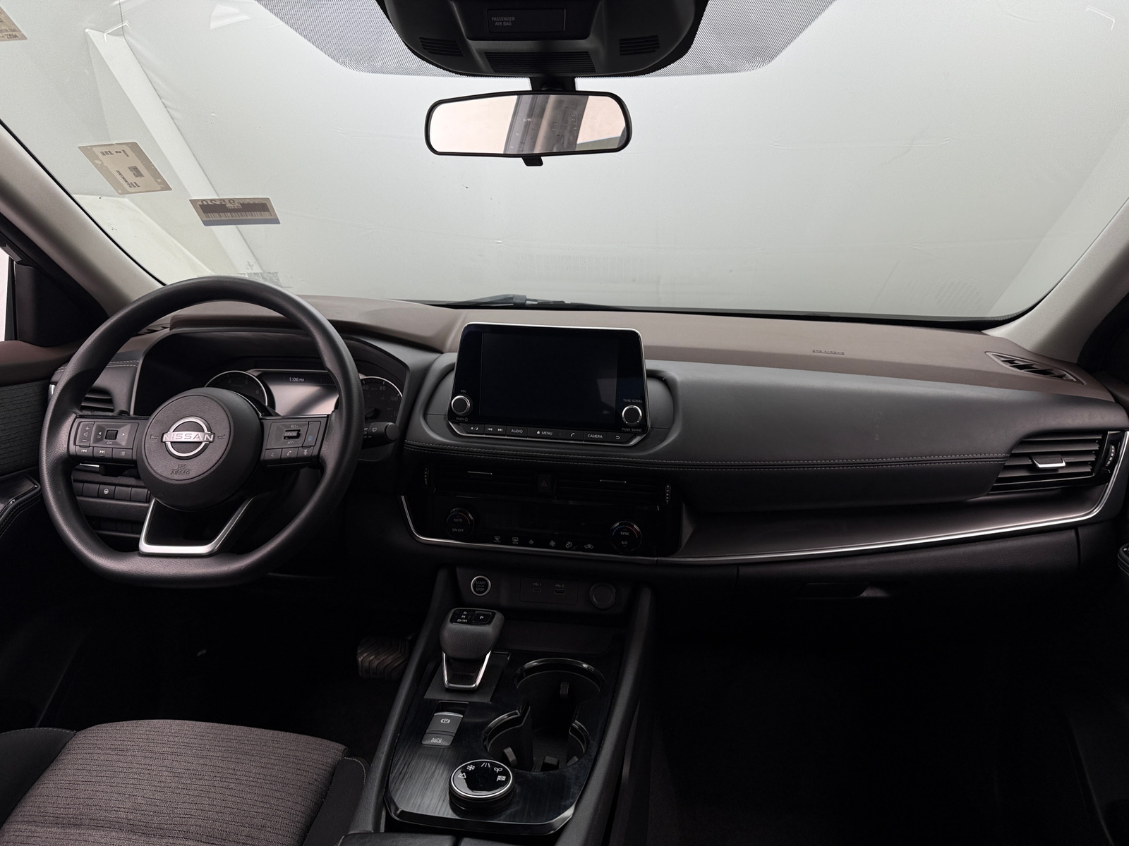 Thumbnail: 2022 Nissan Rogue - 3