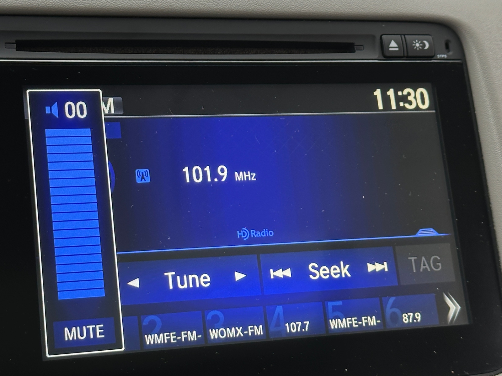 Thumbnail: 2017 Honda HR-V - 3
