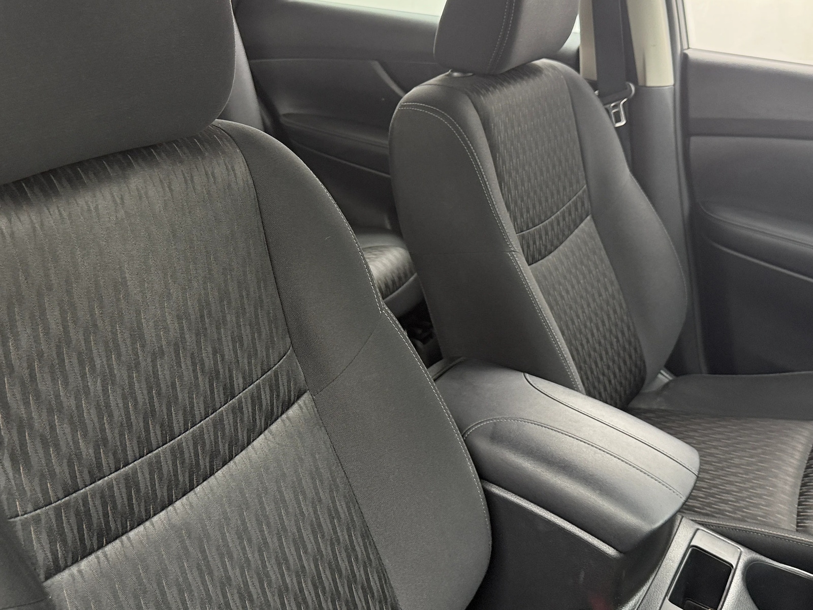 Thumbnail: 2019 Nissan Rogue - 2