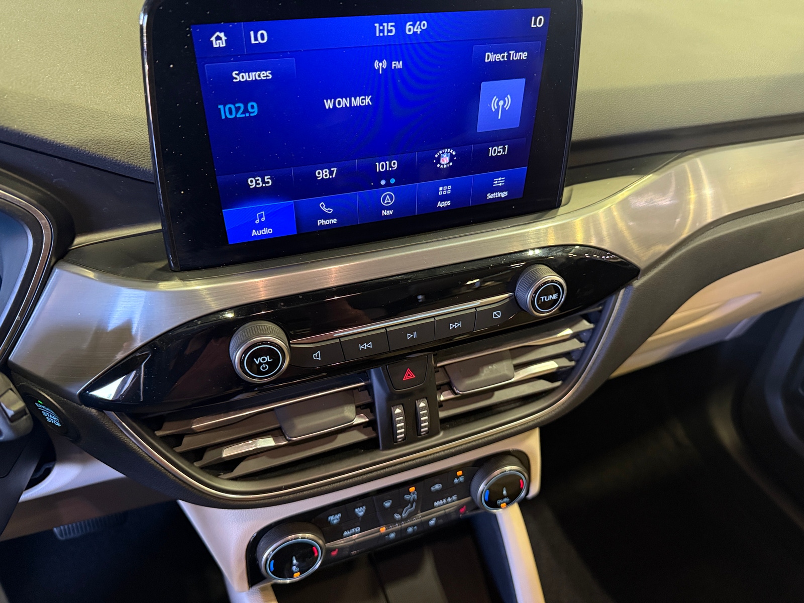 Thumbnail: 2022 Ford Escape - 3