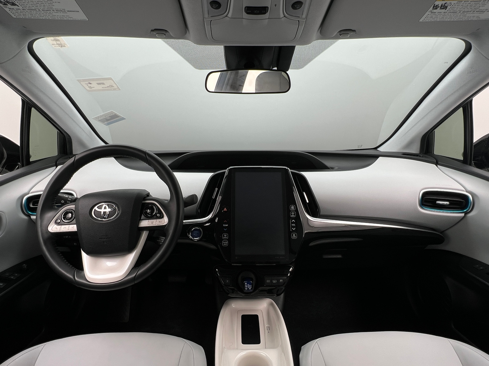 Thumbnail: 2017 Toyota Prius Prime - 3