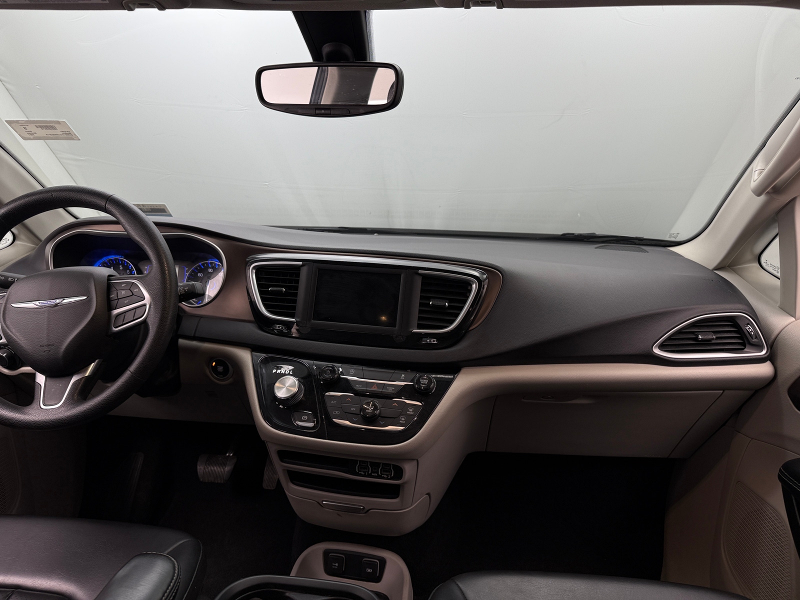 Thumbnail: 2021 Chrysler Voyager - 2