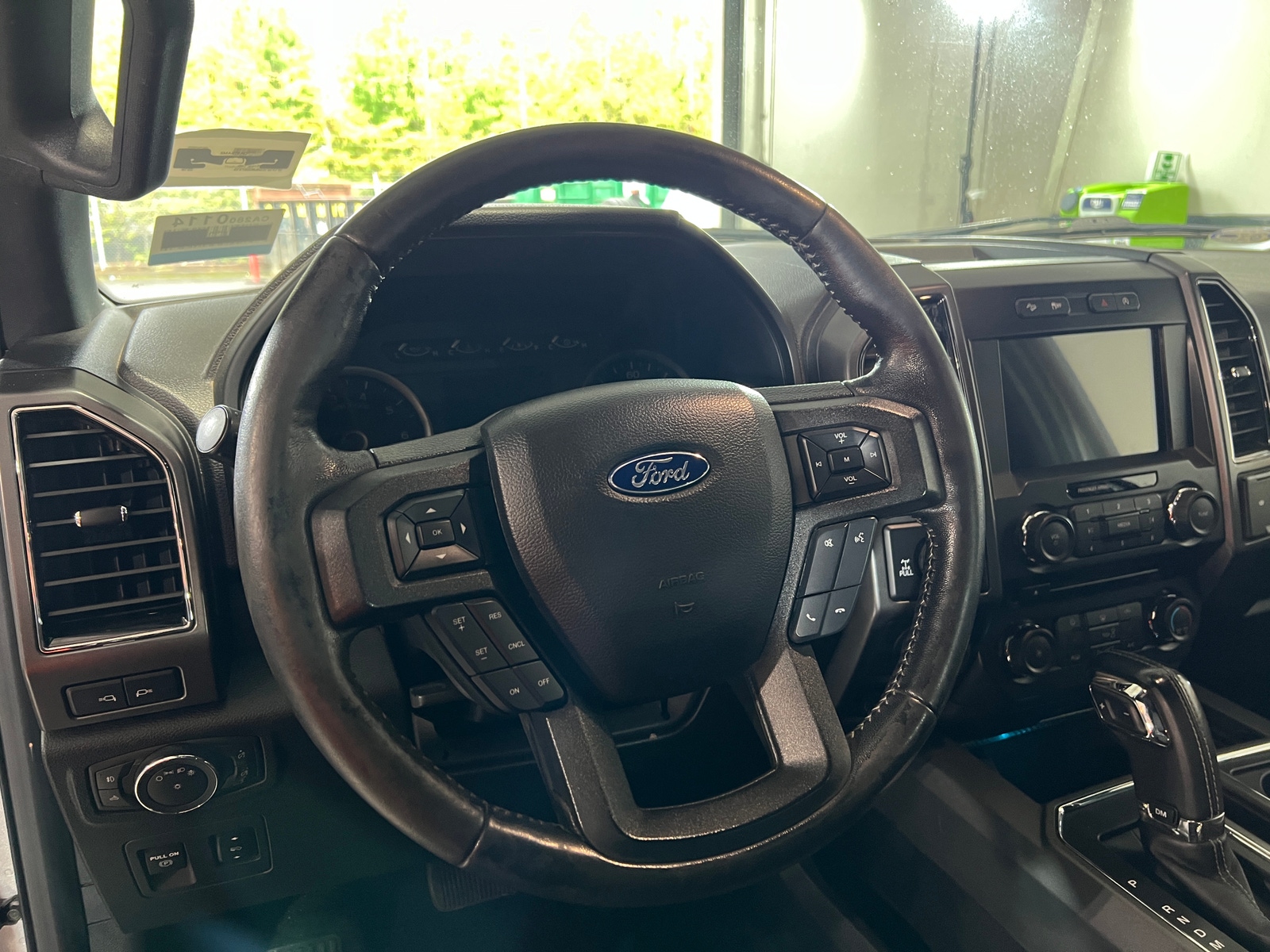 Thumbnail: 2018 Ford Econoline - 5