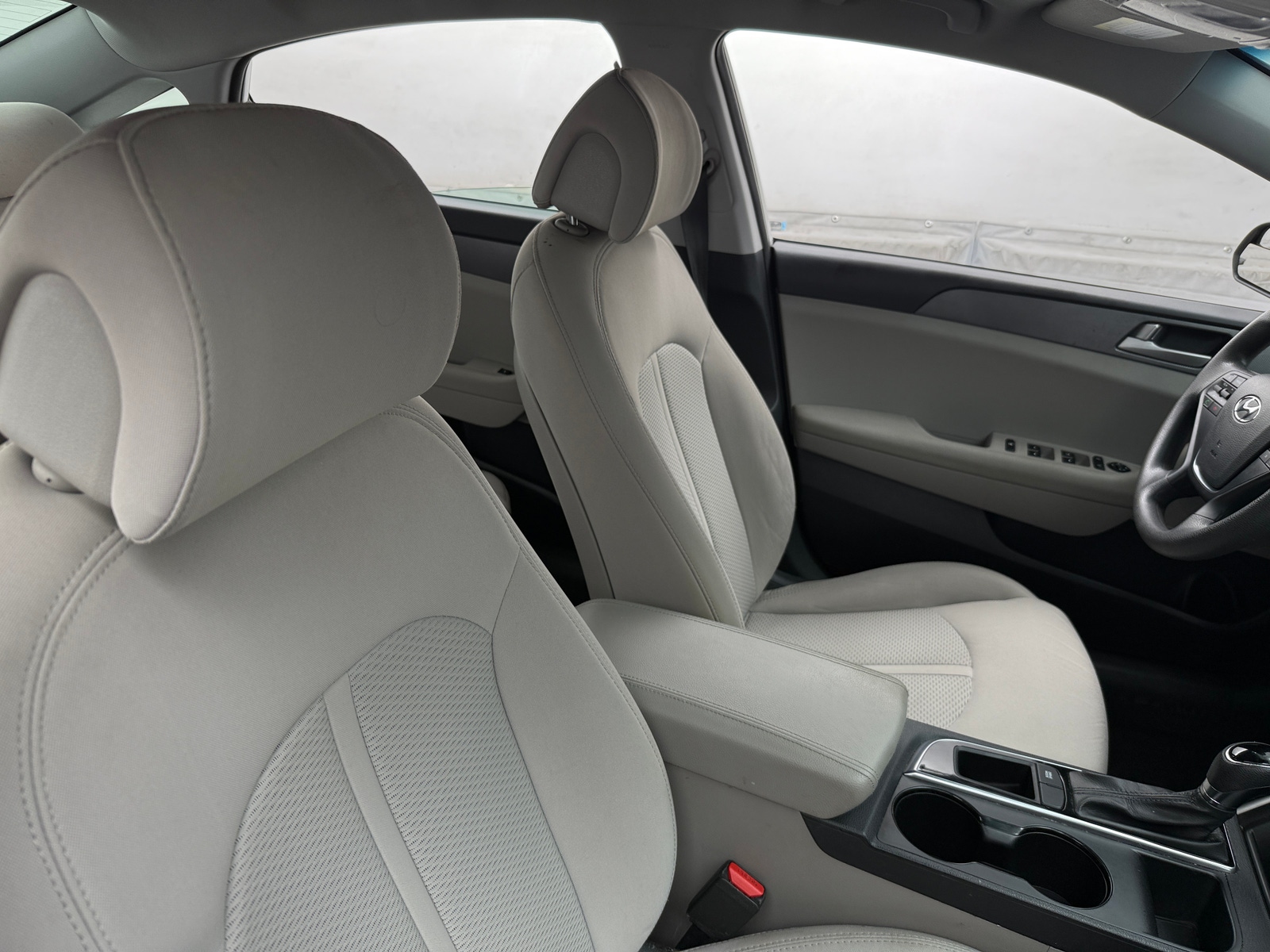 Thumbnail: 2016 Hyundai Sonata - 2