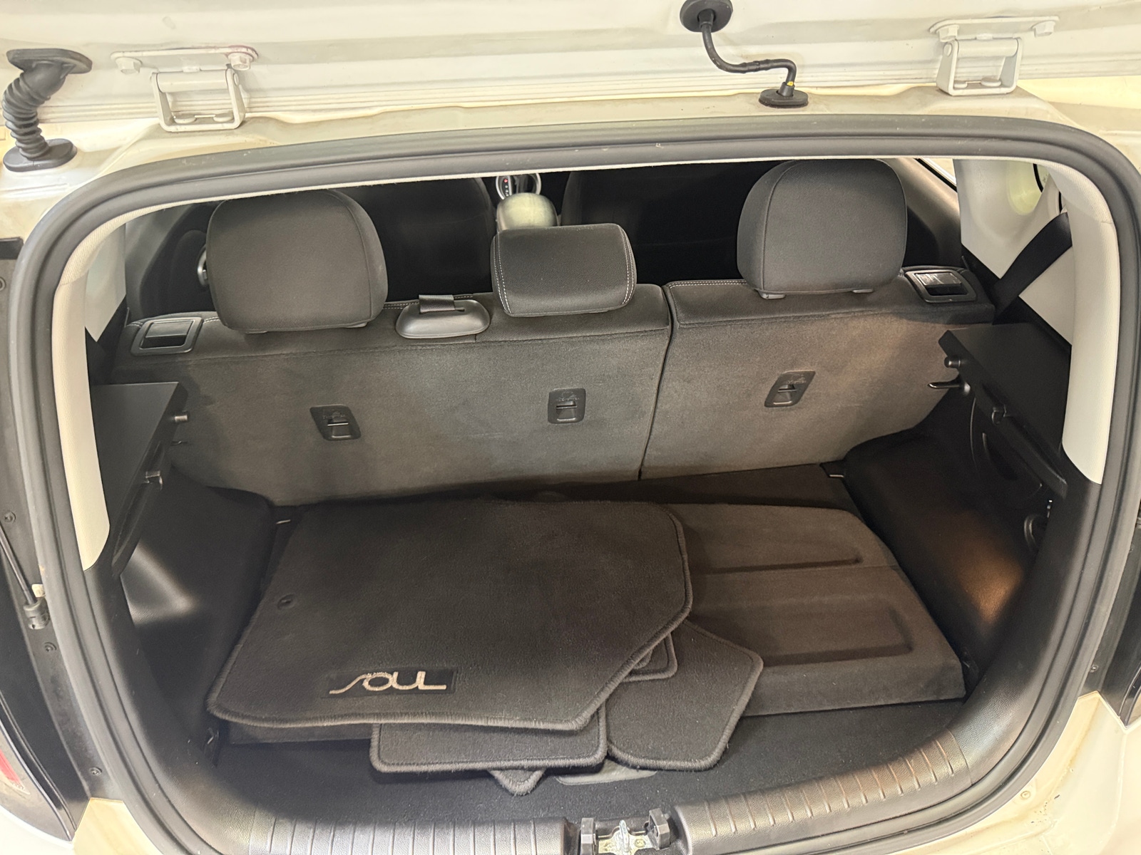 Thumbnail: 2017 Kia Soul - 7