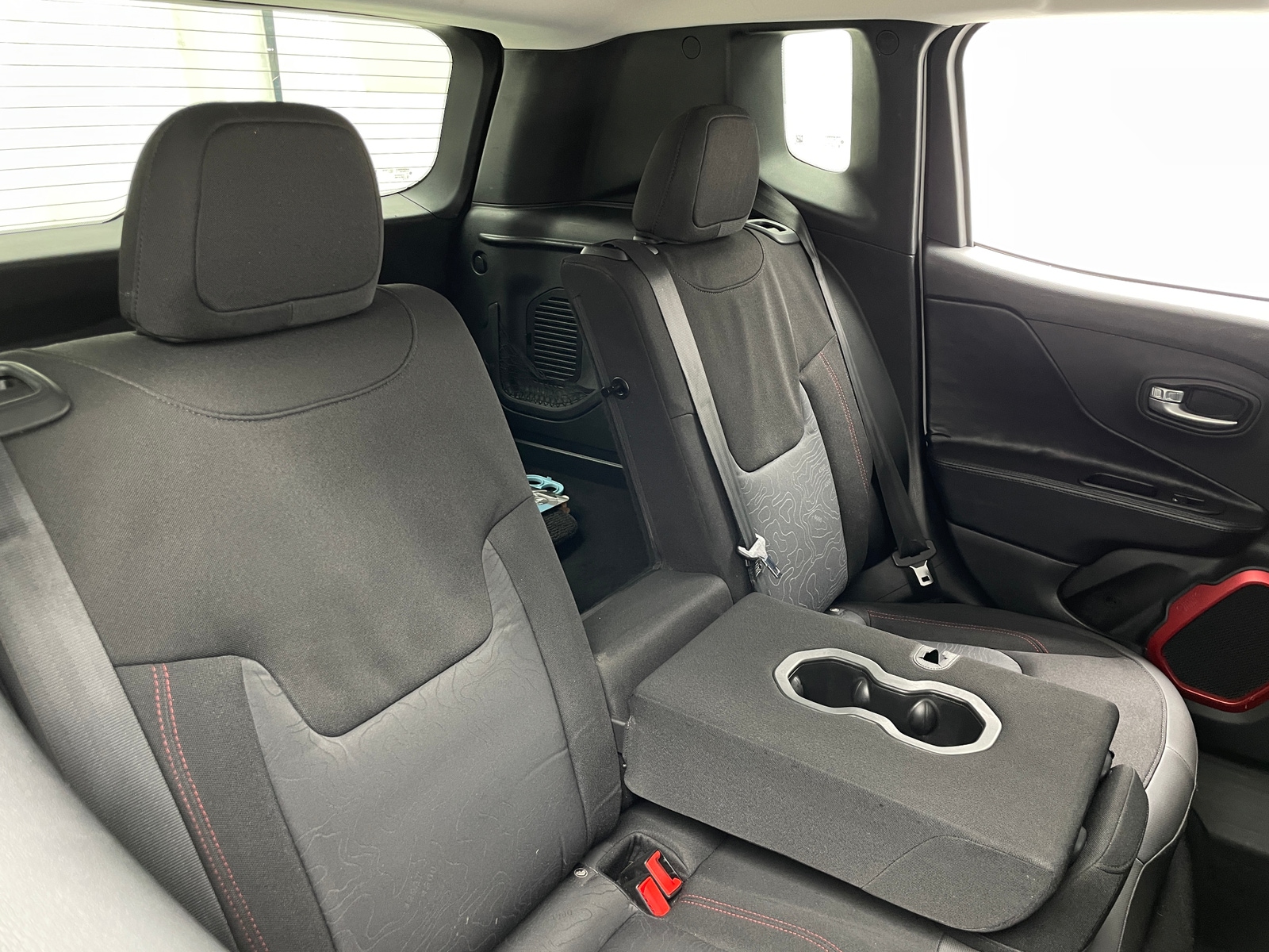 Thumbnail: 2015 Jeep Renegade - 6