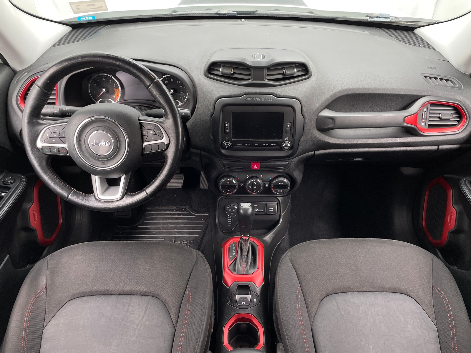 Thumbnail: 2015 Jeep Renegade - 3
