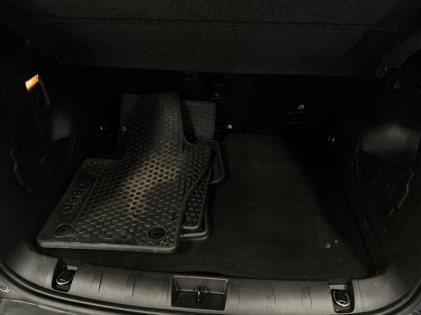 Thumbnail: 2021 Jeep Renegade - 7