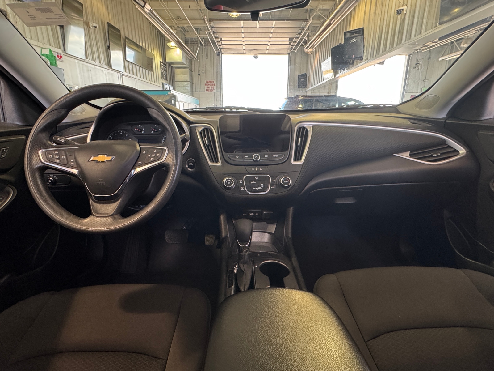 Thumbnail: 2023 Chevrolet Malibu - 3