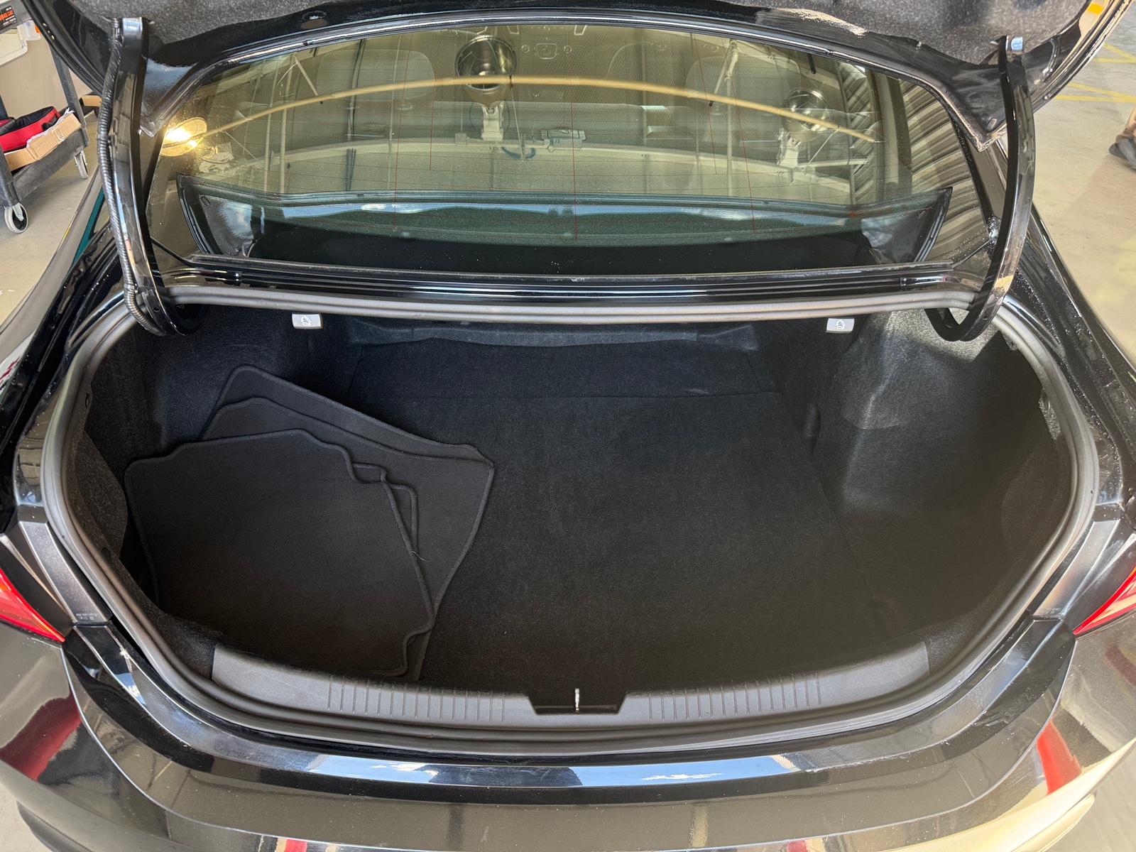 Thumbnail: 2023 Chevrolet Malibu - 7