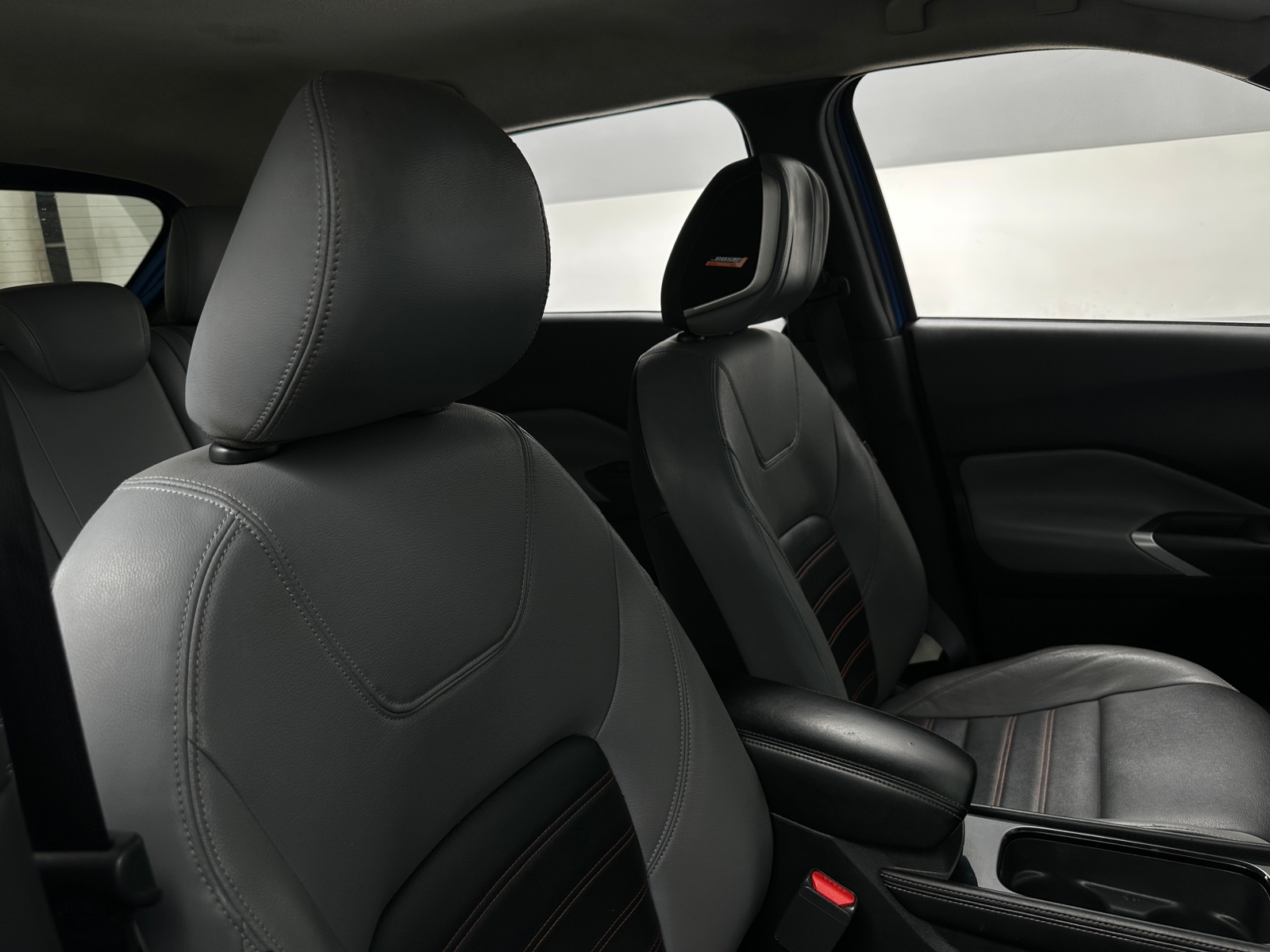 Thumbnail: 2023 Nissan Kicks - 2