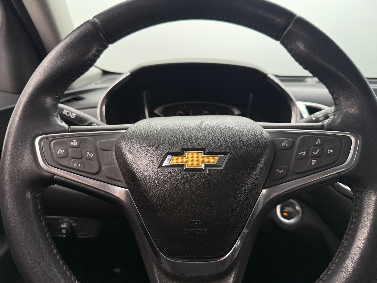 Thumbnail: 2019 Chevrolet Equinox - 5