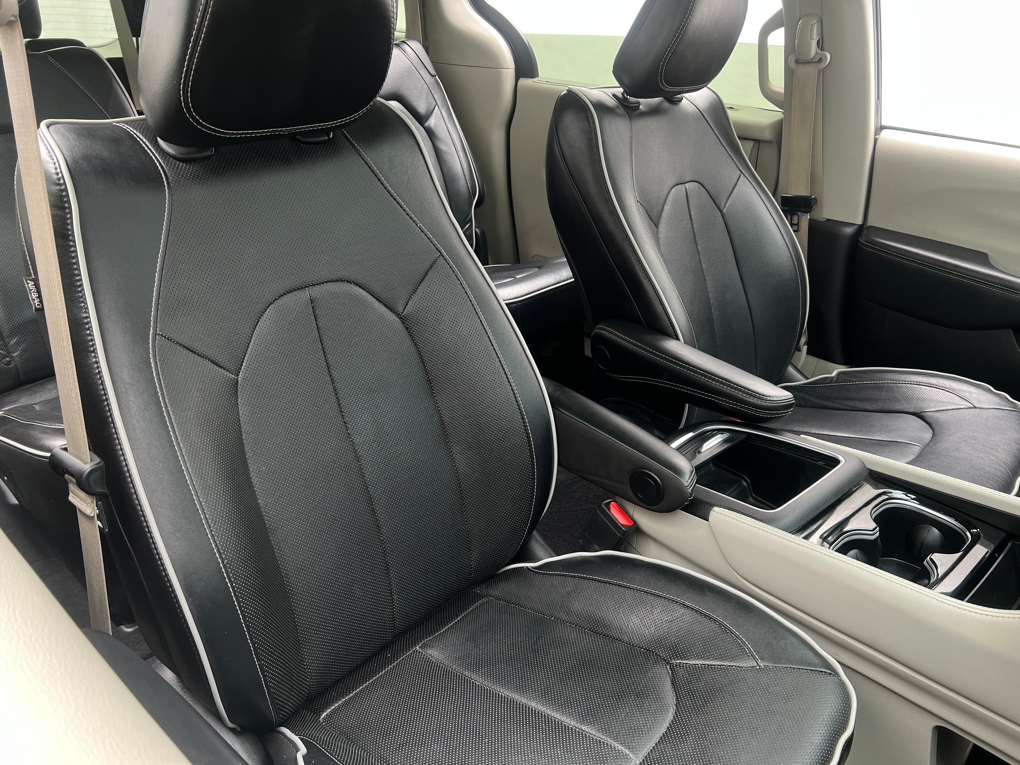 2022 Chrysler Pacifica