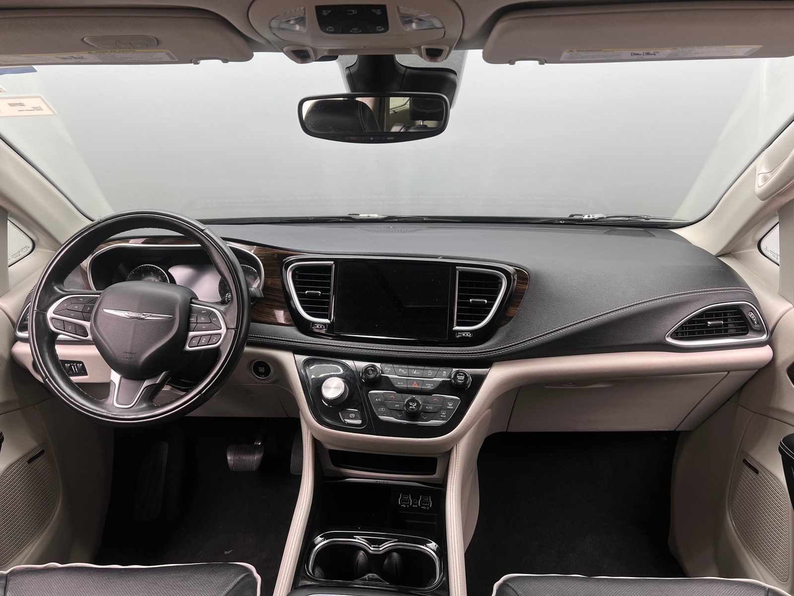 Thumbnail: 2022 Chrysler Pacifica - 2