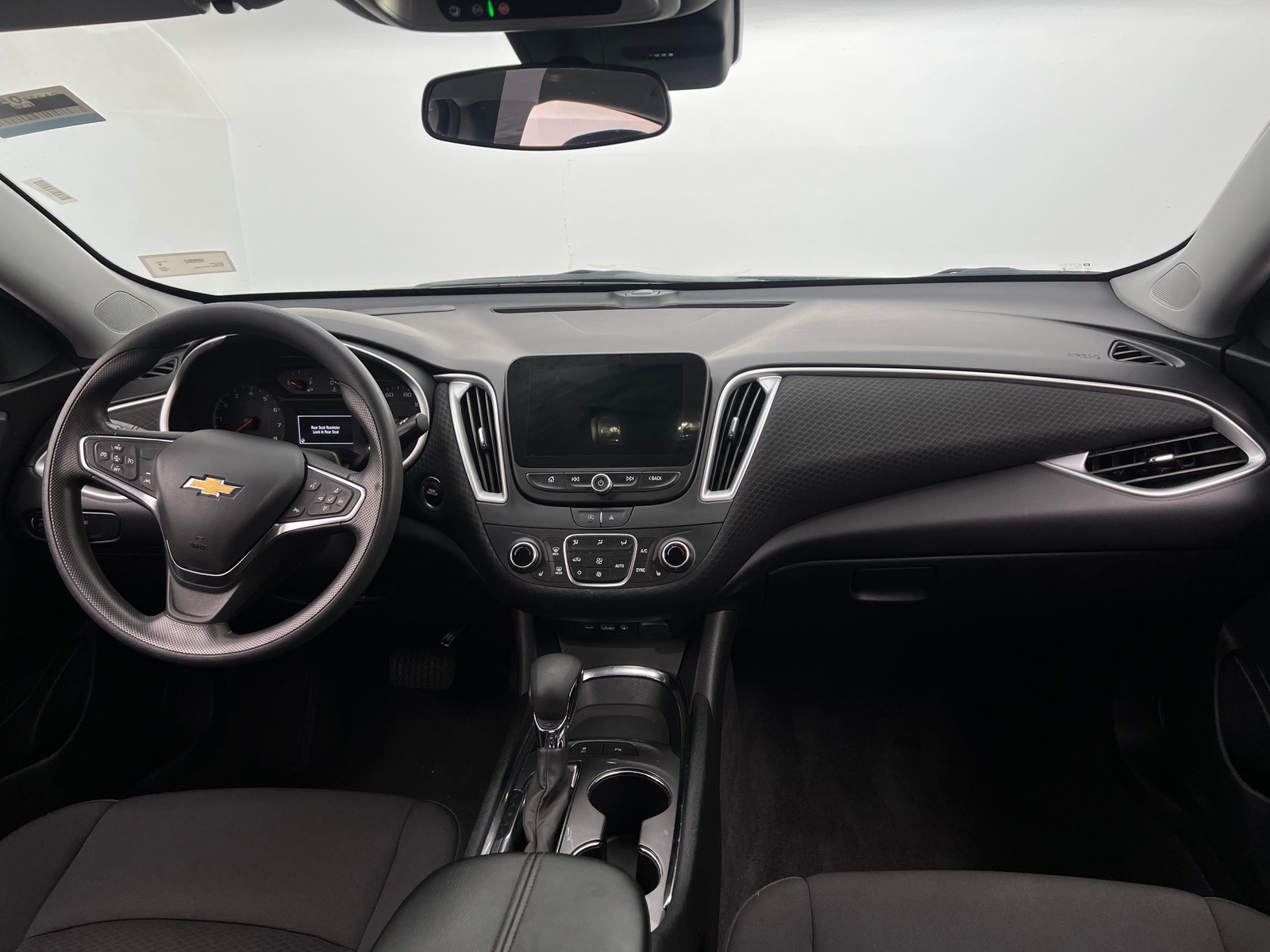 Thumbnail: 2024 Chevrolet Malibu - 3