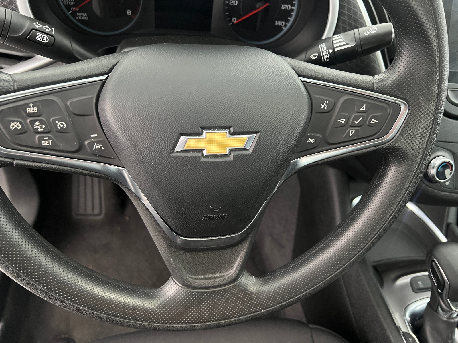 Thumbnail: 2024 Chevrolet Malibu - 5