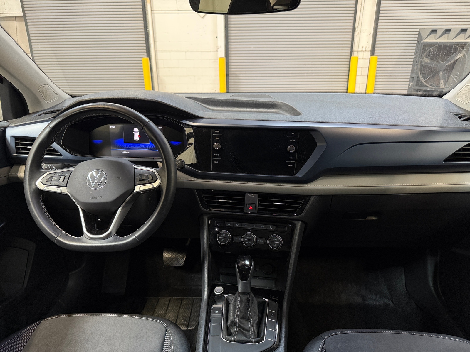 Thumbnail: 2024 Volkswagen Taos - 2