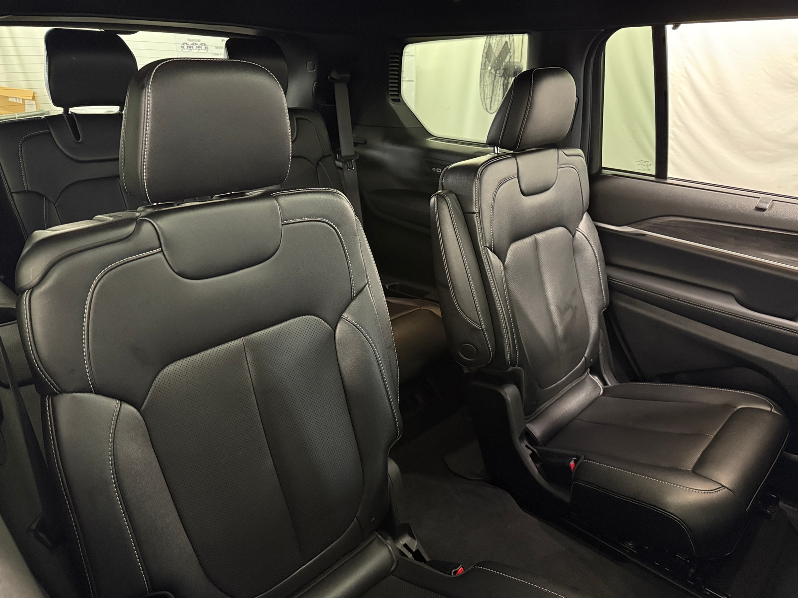 Thumbnail: 2024 Jeep Grand Cherokee L - 5