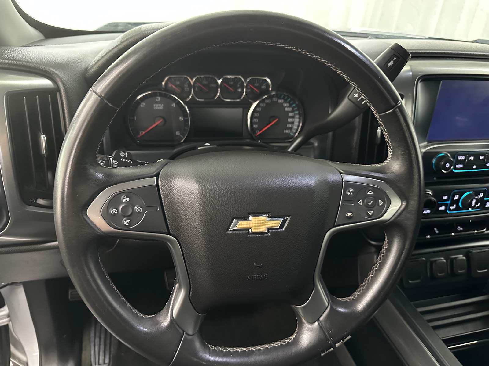 Thumbnail: 2017 Chevrolet Silverado 1500 - 5