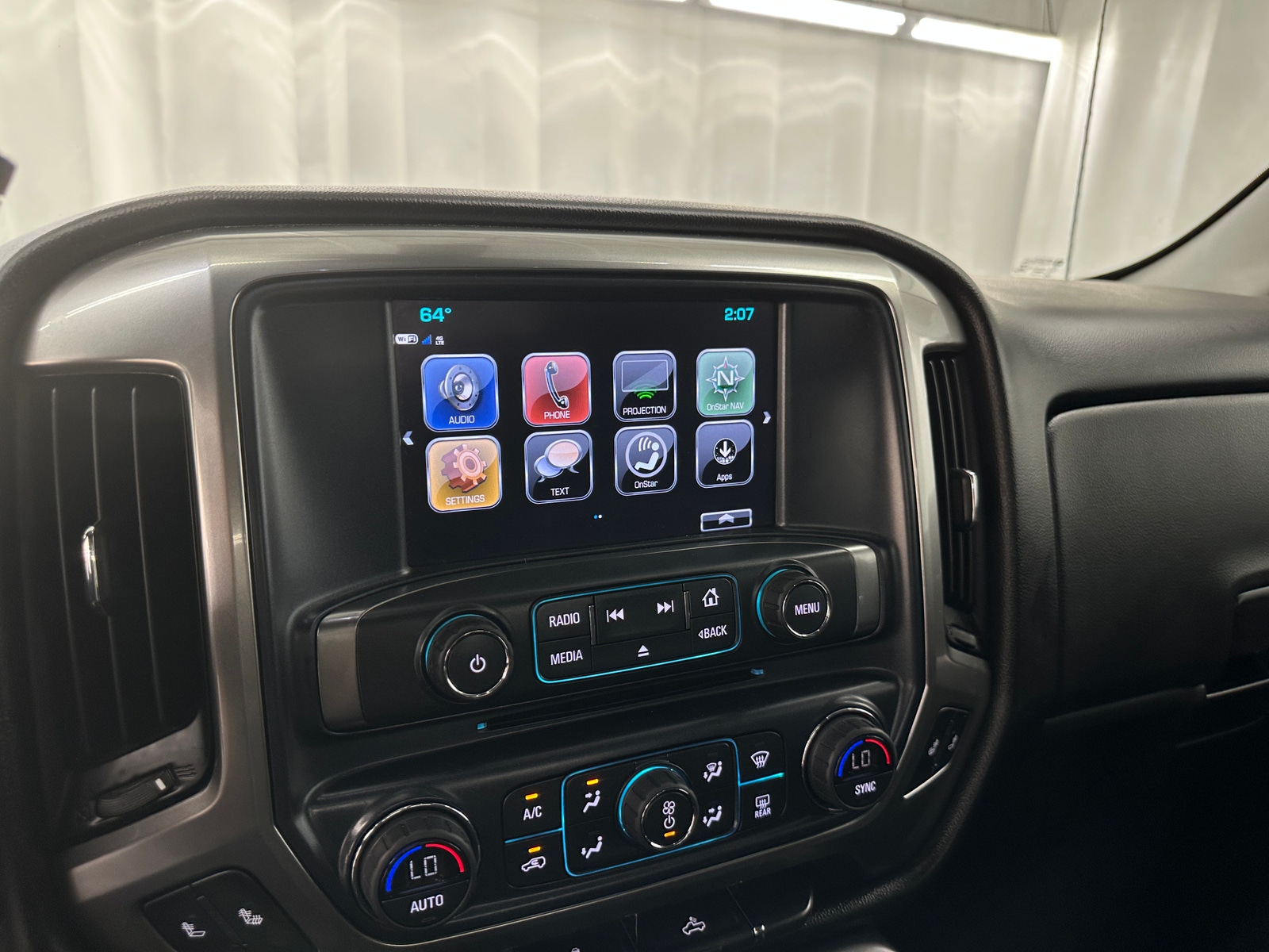 Thumbnail: 2017 Chevrolet Silverado 1500 - 4