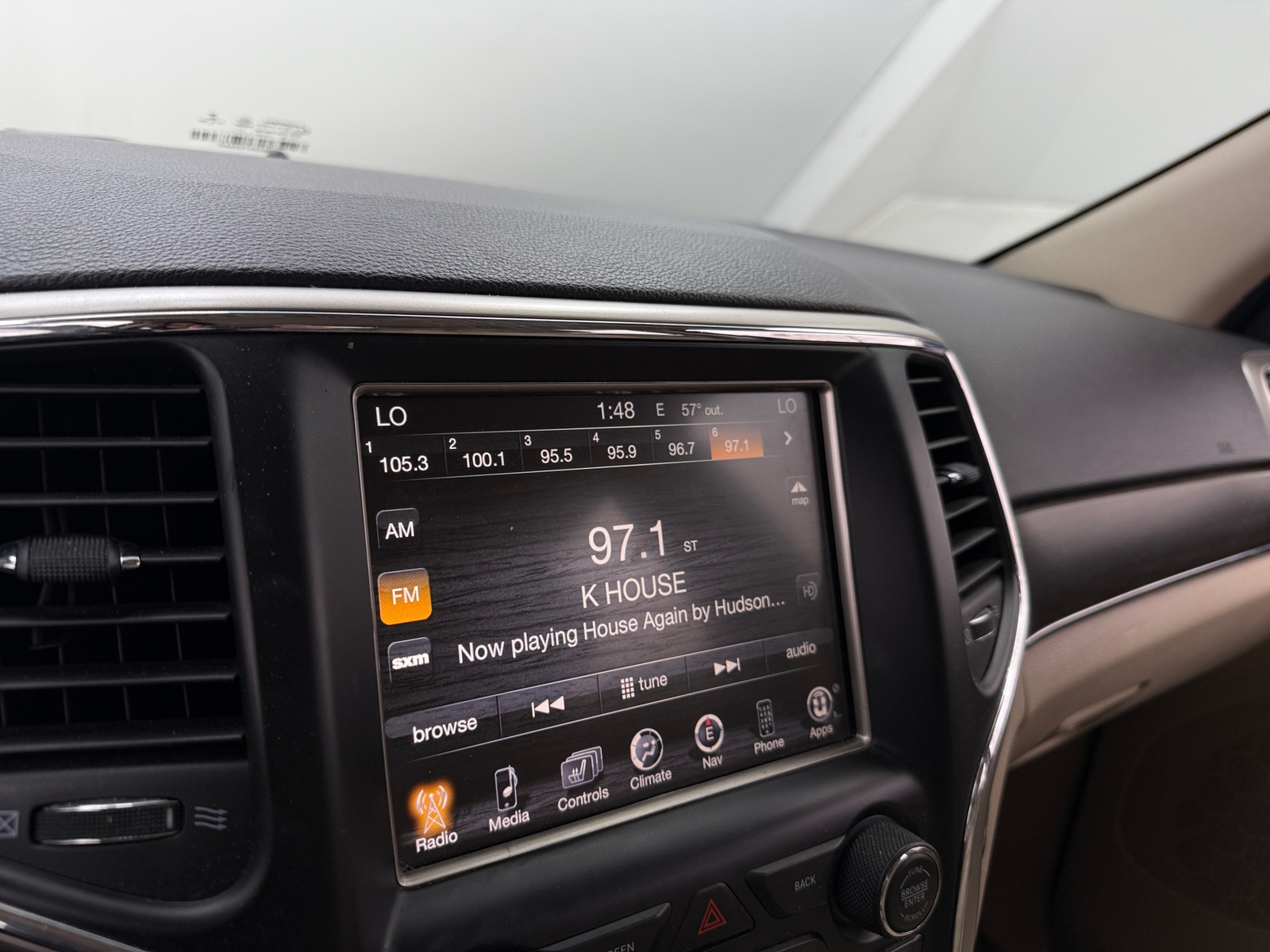 Thumbnail: 2014 Jeep Grand Cherokee - 3