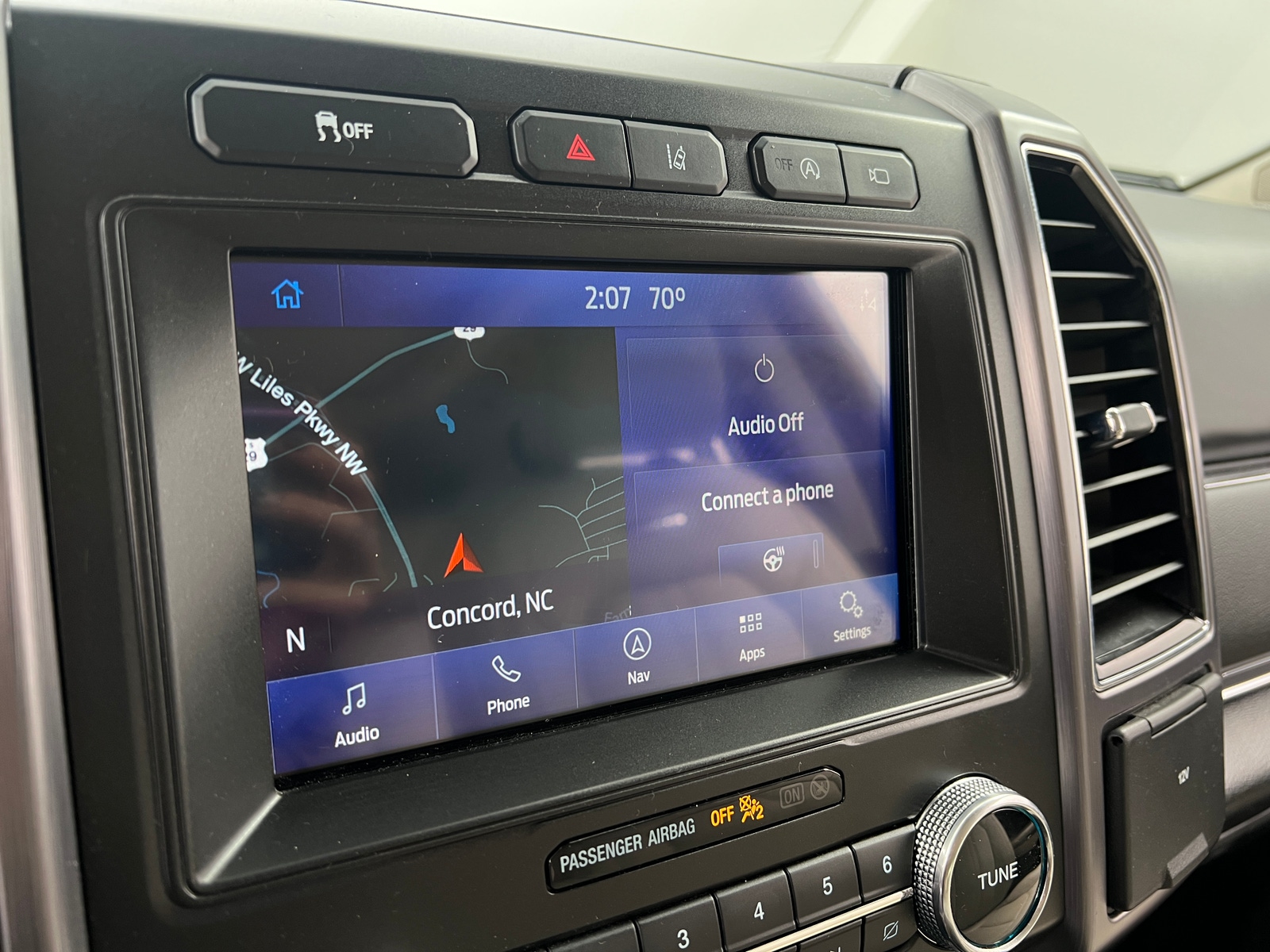 Thumbnail: 2021 Ford Expedition - 3