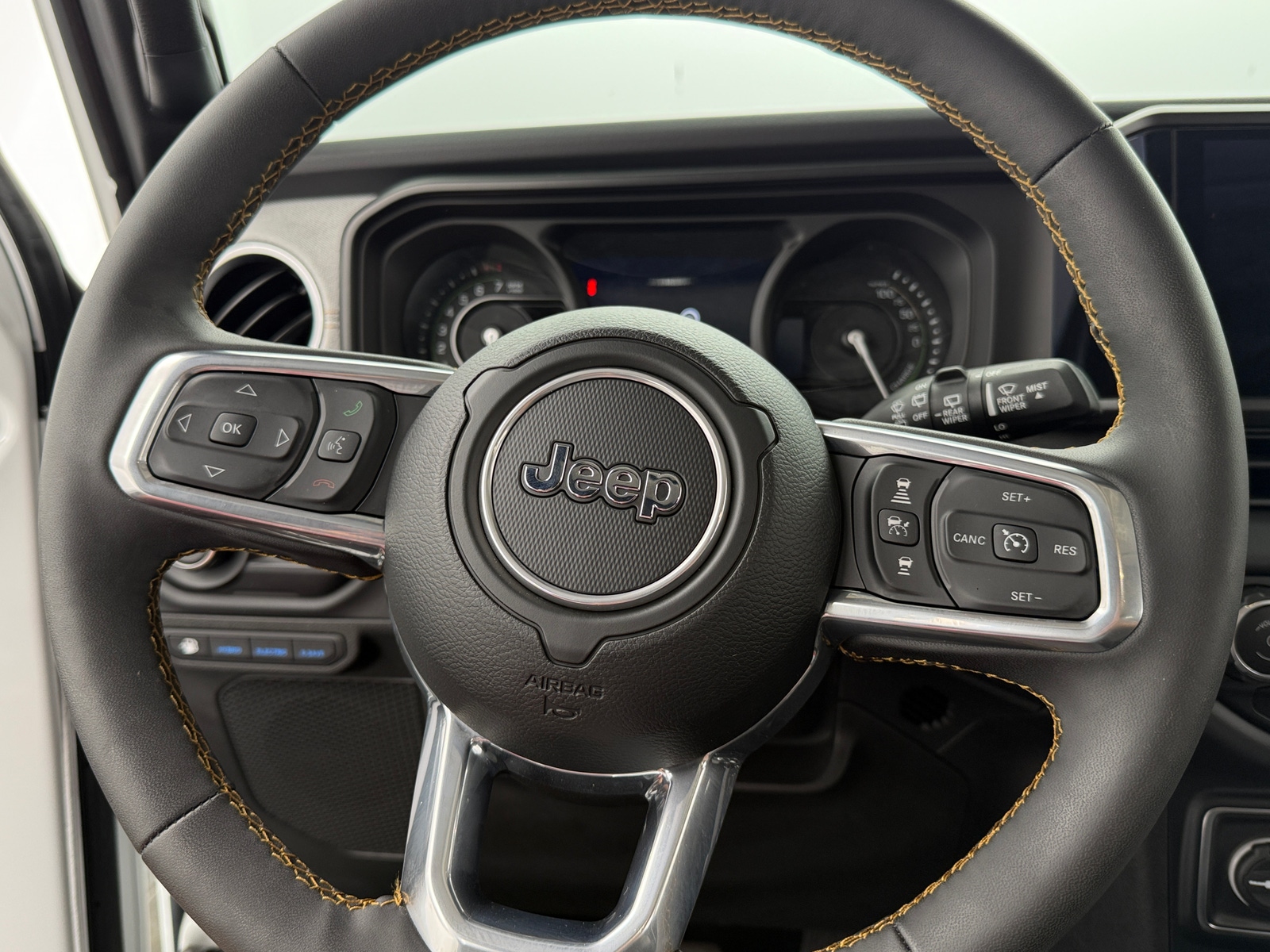 Thumbnail: 2024 Jeep Wrangler - 5