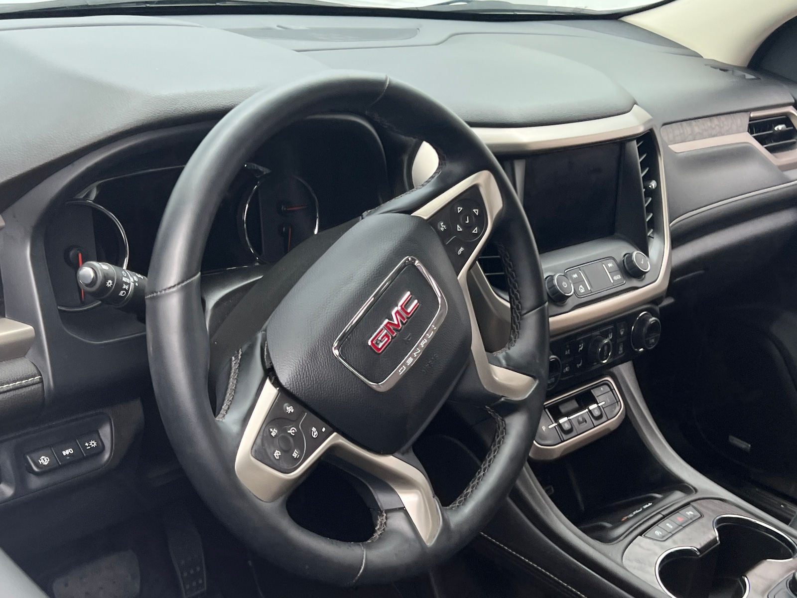 Thumbnail: 2023 GMC Acadia - 4