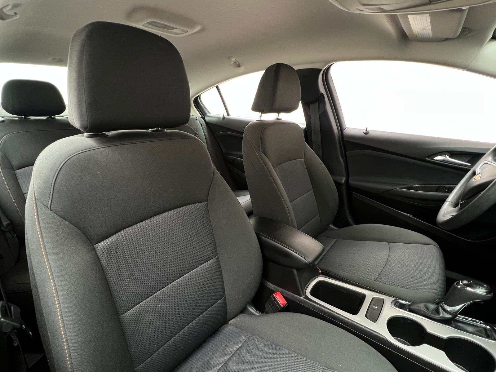 Thumbnail: 2018 Chevrolet Cruze - 2