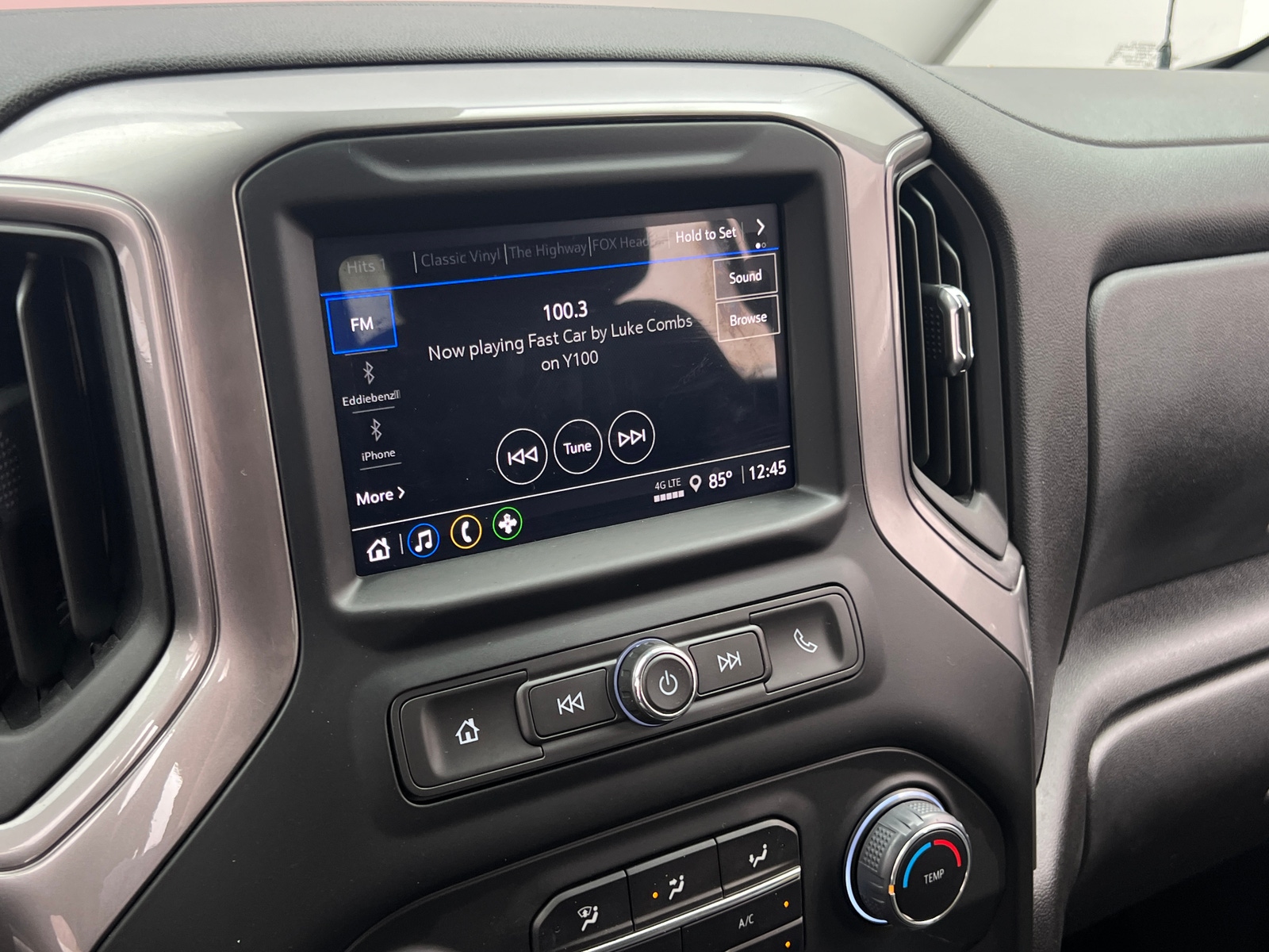 Thumbnail: 2024 Chevrolet Silverado 1500 - 4