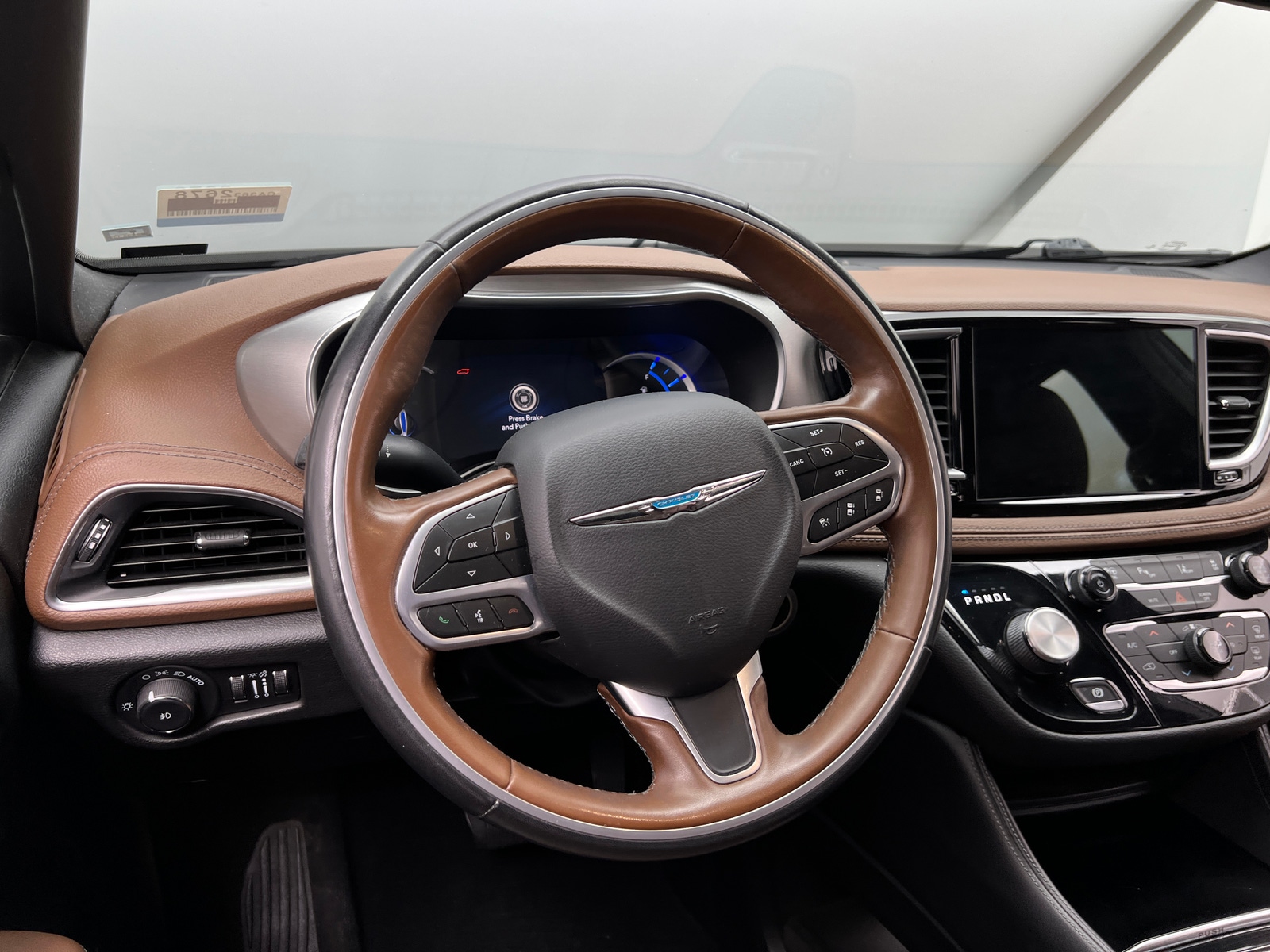 Thumbnail: 2021 Chrysler Pacifica - 4