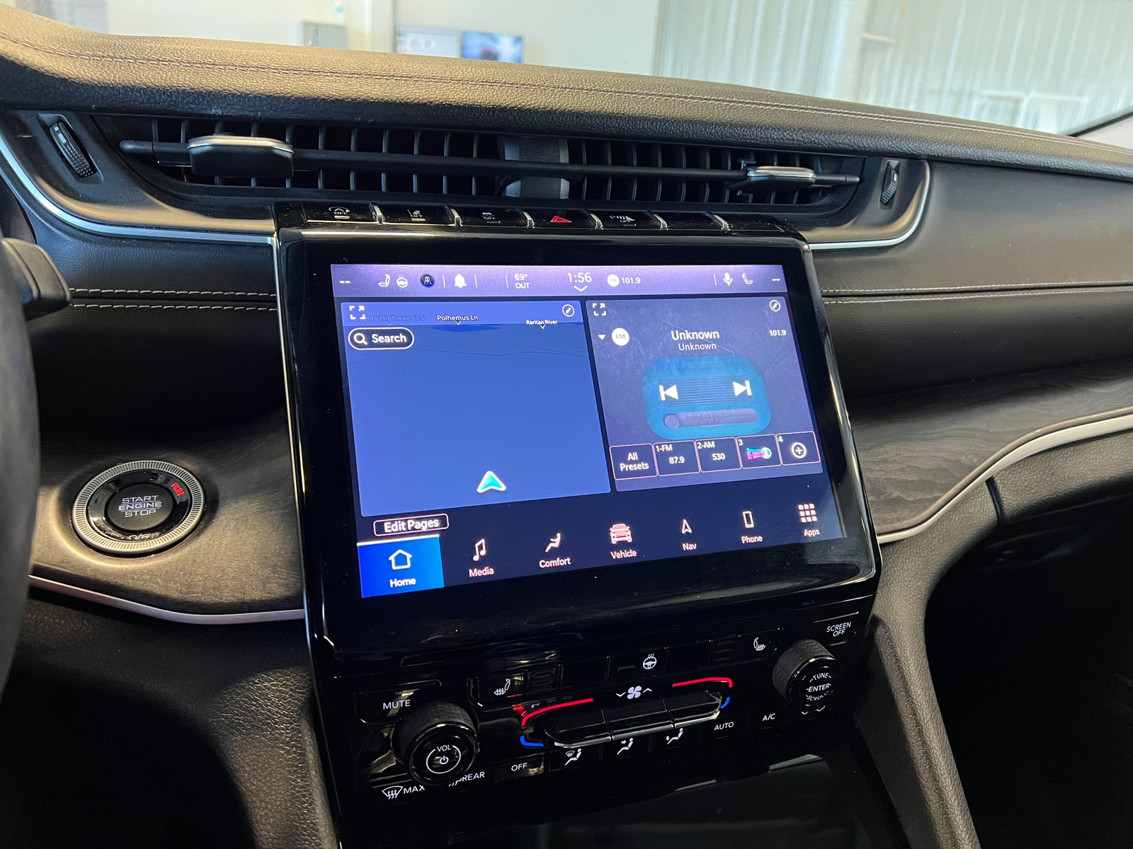 Thumbnail: 2021 Jeep Grand Cherokee L - 3