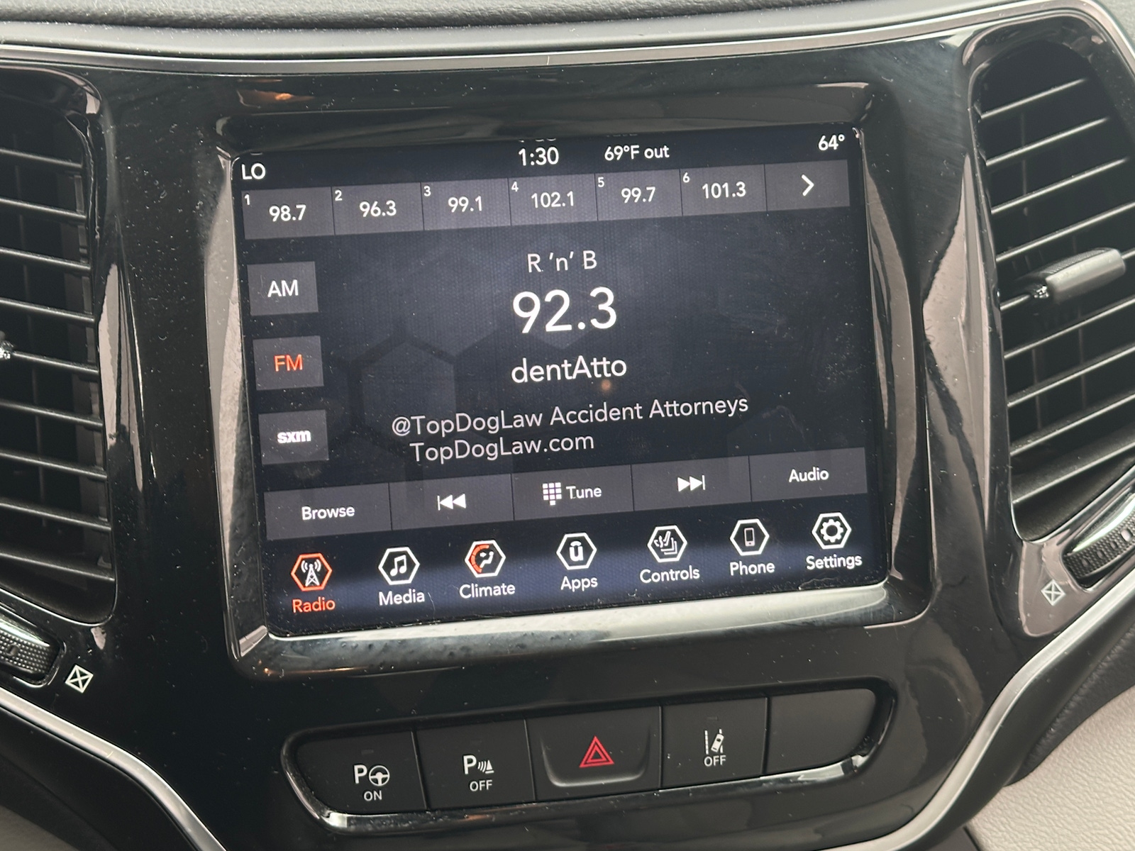 Thumbnail: 2019 Jeep Cherokee - 3