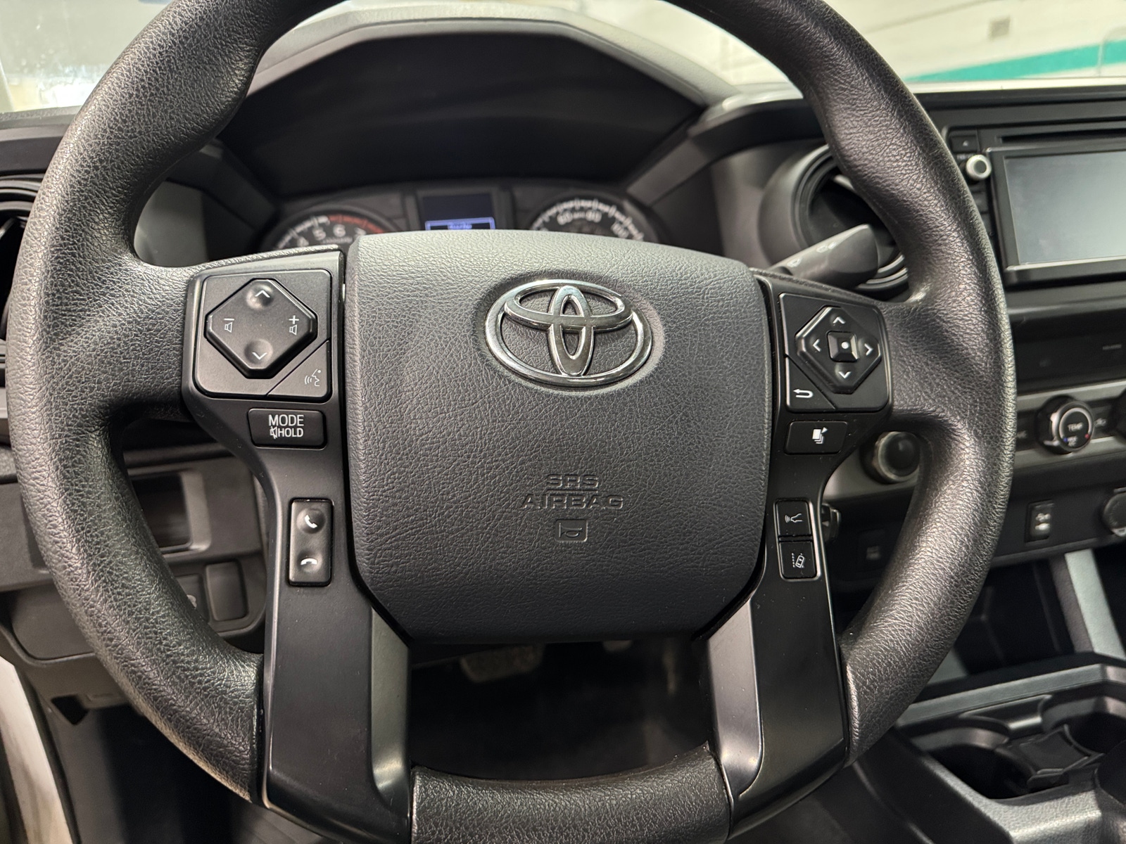 Thumbnail: 2019 Toyota Tacoma - 5