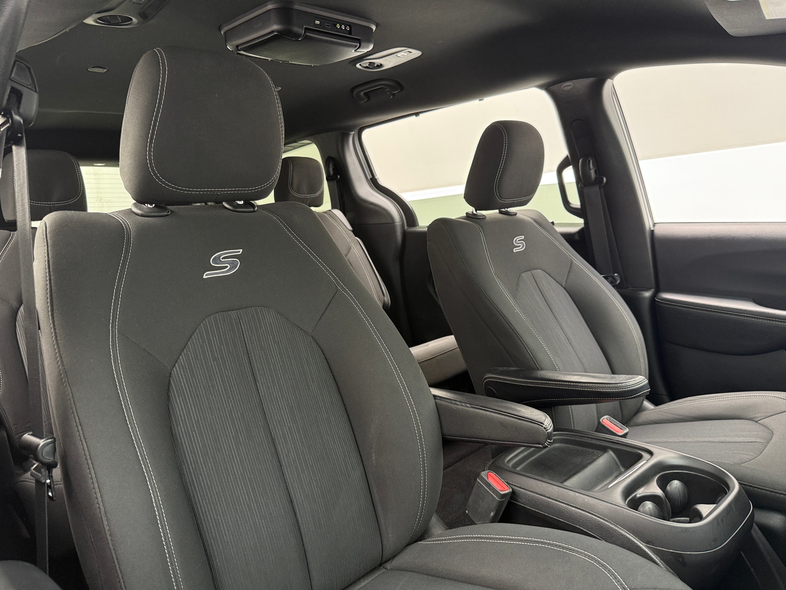Thumbnail: 2018 Chrysler Pacifica - 2