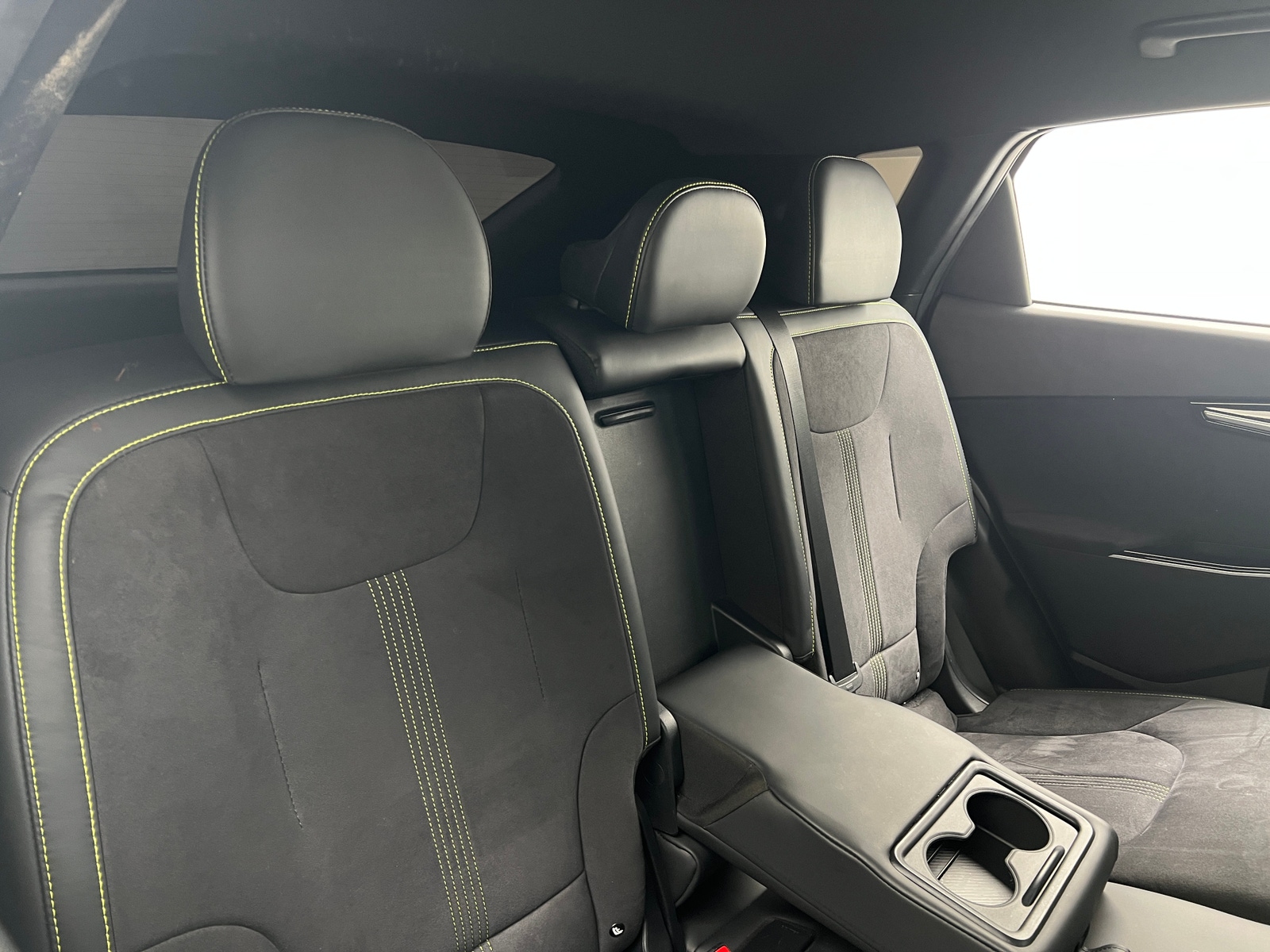 Thumbnail: 2023 Kia EV6 - 6