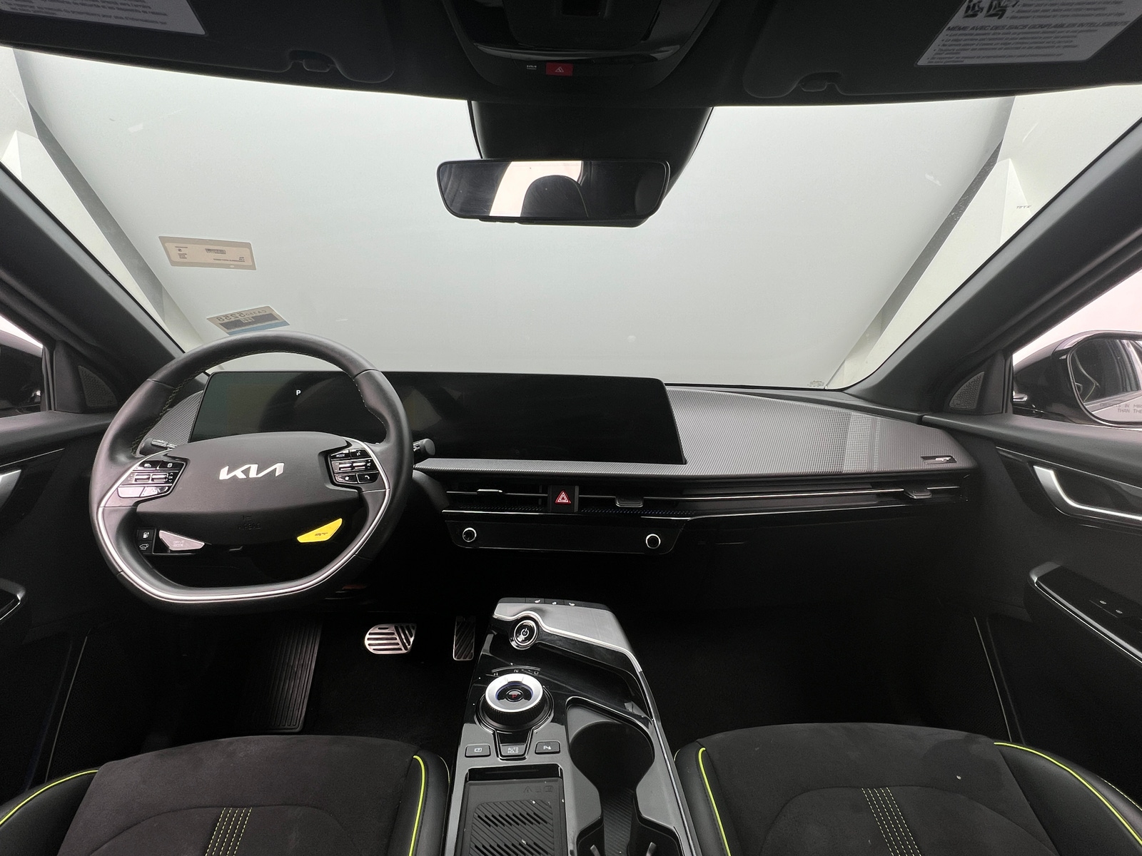 Thumbnail: 2023 Kia EV6 - 3