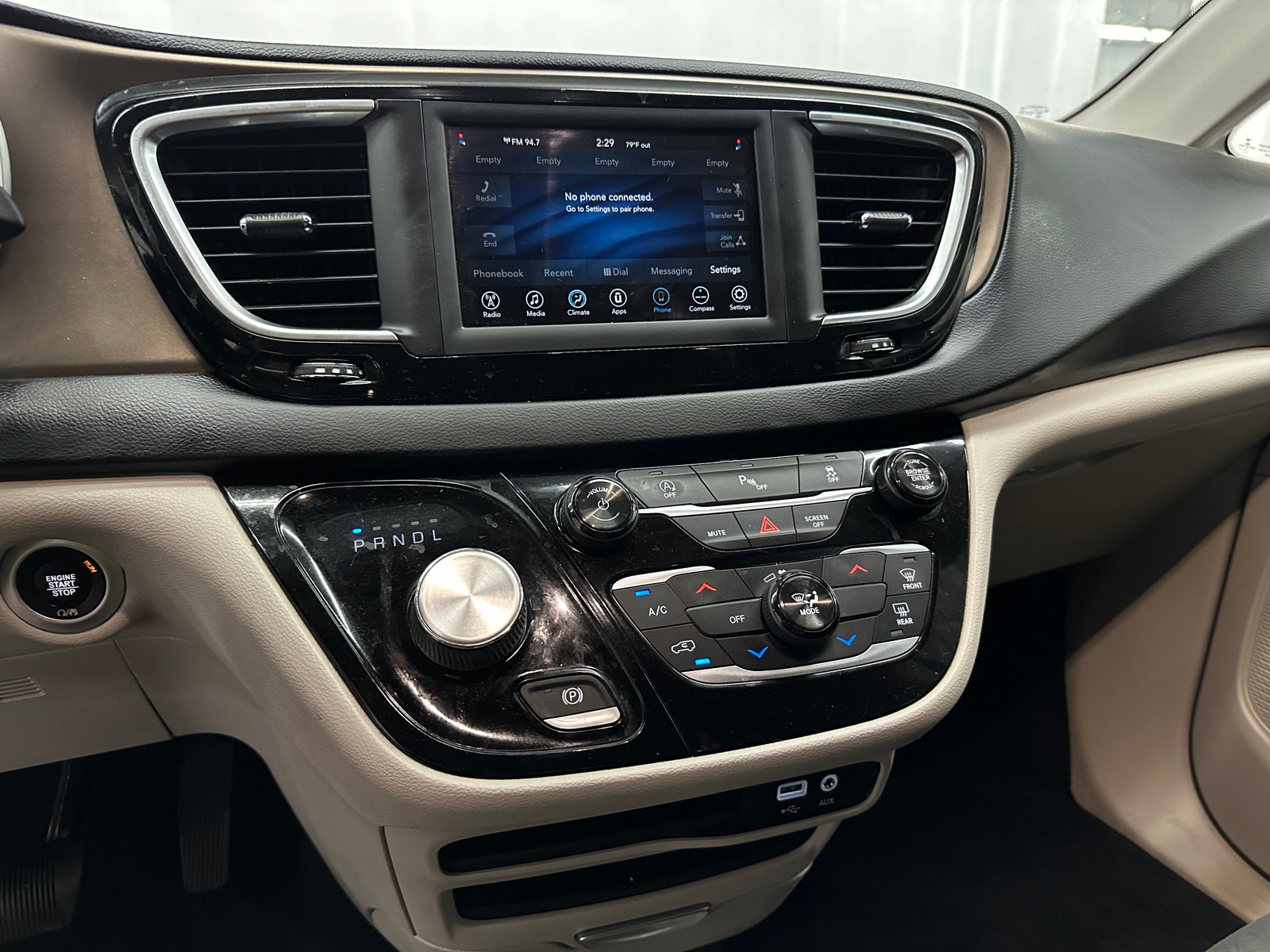 Thumbnail: 2018 Chrysler Pacifica - 4