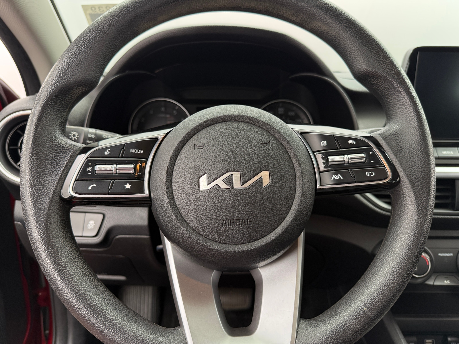 Thumbnail: 2022 Kia Forte - 5