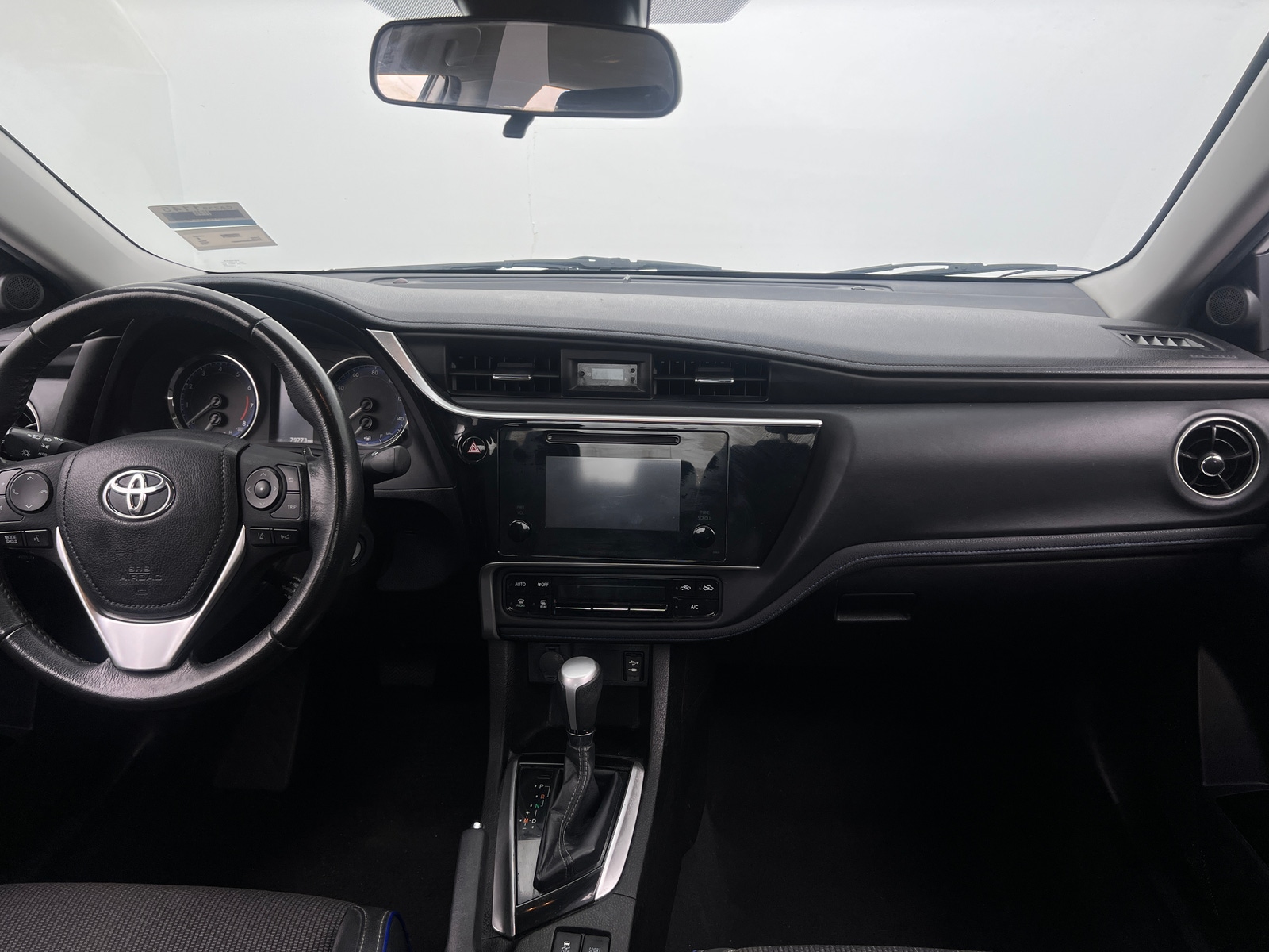 Thumbnail: 2019 Toyota Corolla - 2