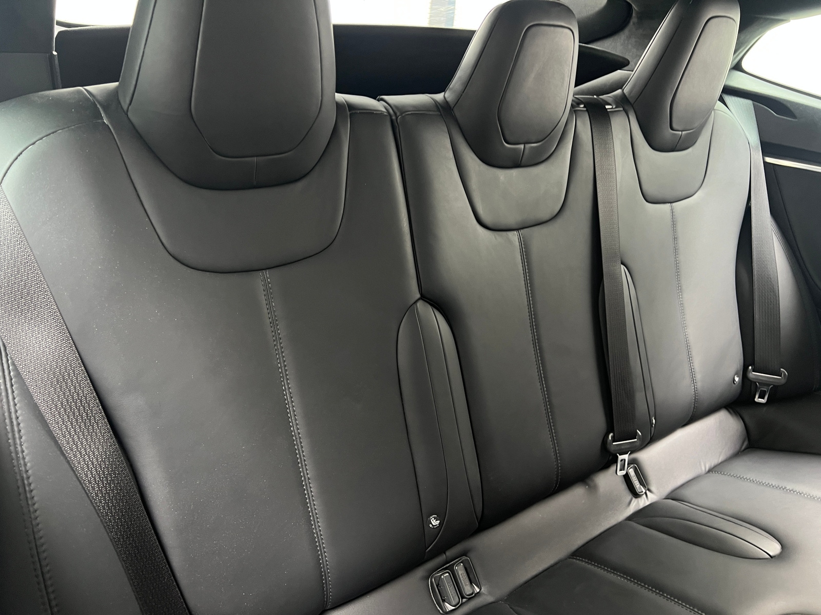 Thumbnail: 2015 Tesla Model S - 4