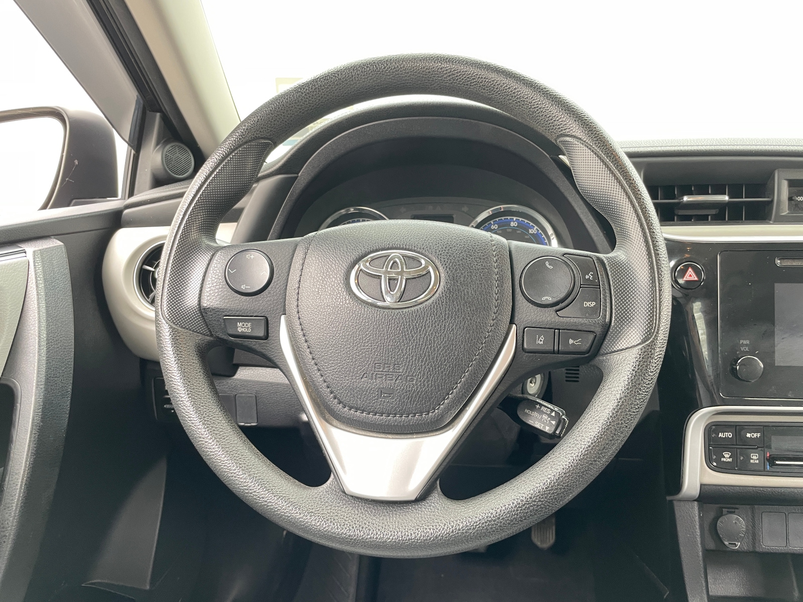 Thumbnail: 2018 Toyota Corolla - 5