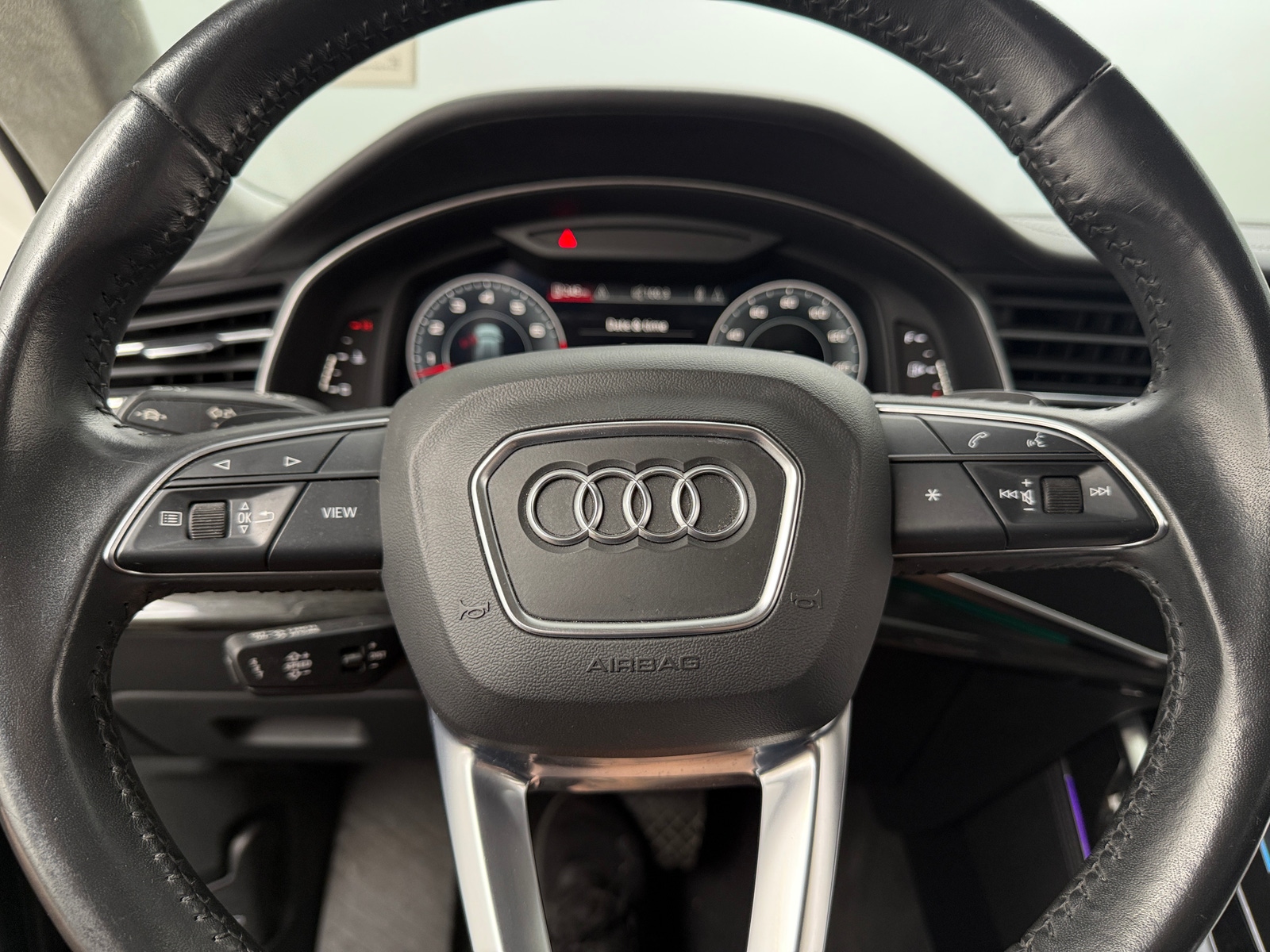 Thumbnail: 2019 Audi Q8 - 4